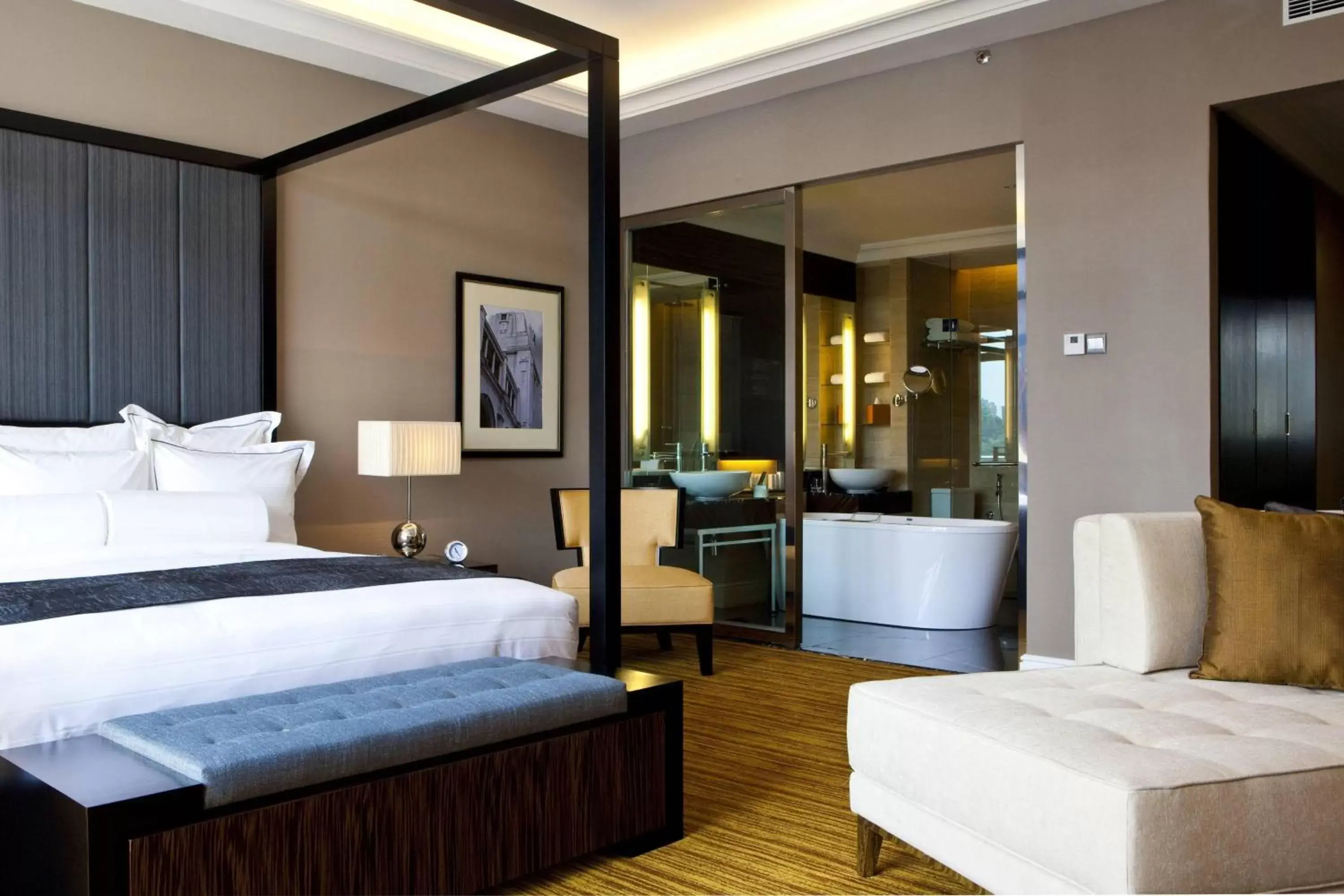 Photo of the whole room, Bed in The Majestic Hotel Kuala Lumpur, Autograph Collection