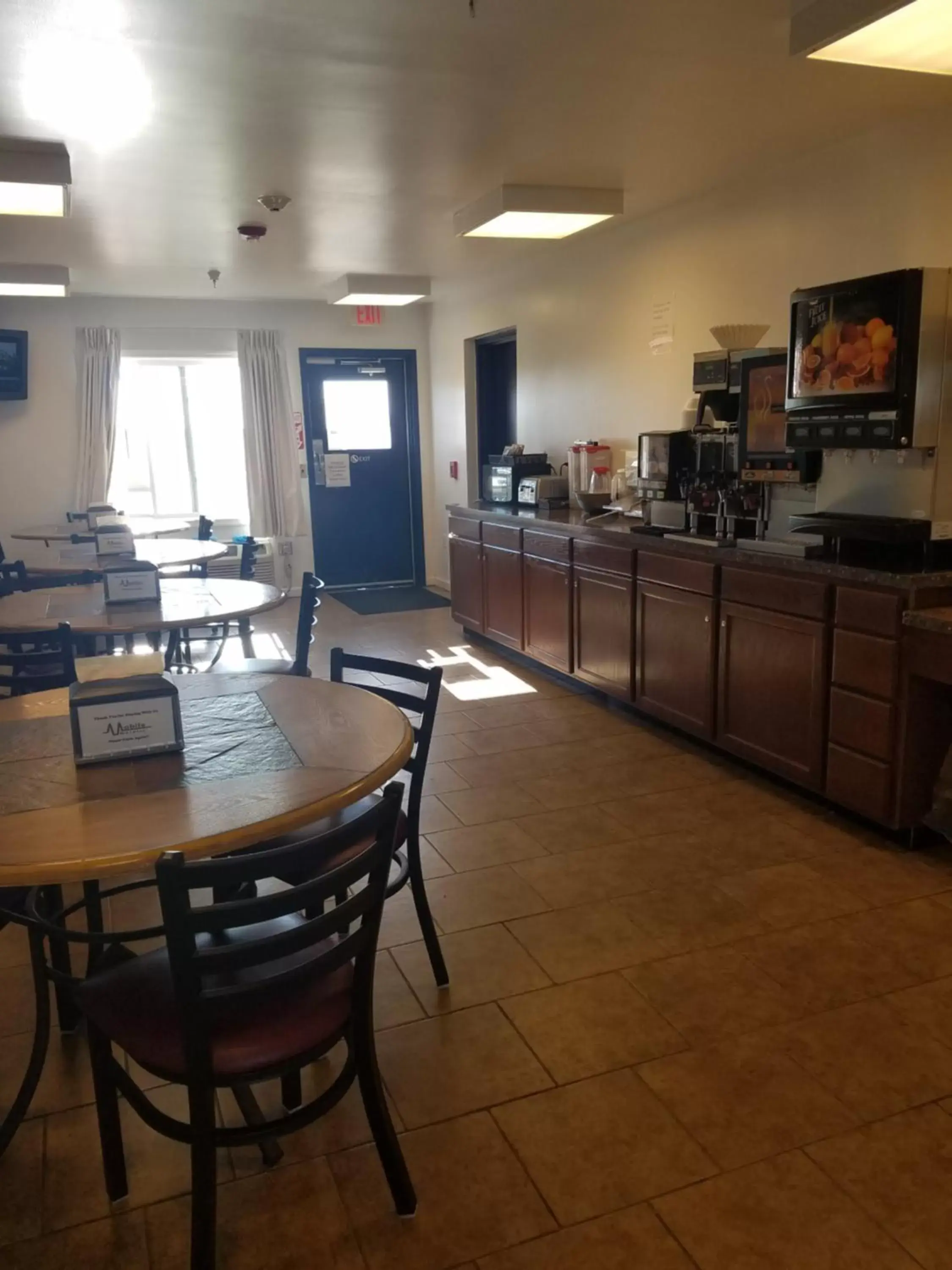 Dining area, Restaurant/Places to Eat in Ramada by Wyndham Williston