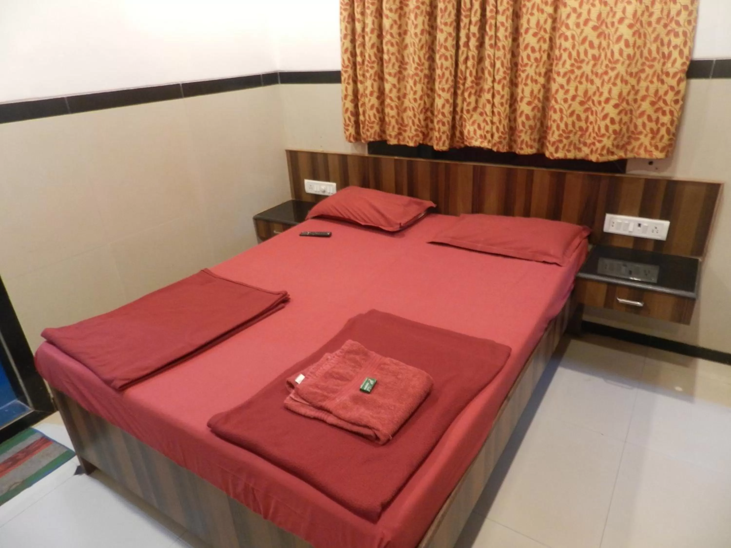 Bedroom, Bed in Sayeban Hotel