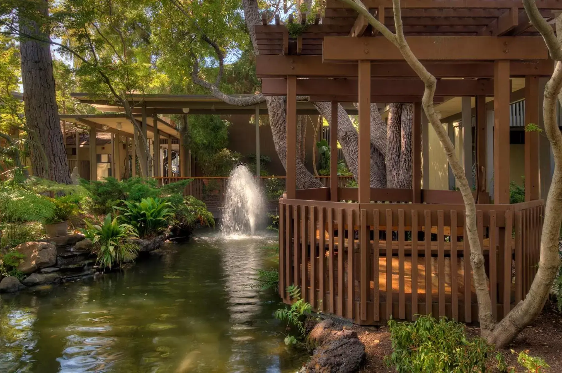 Facade/entrance in Dinah's Garden Hotel