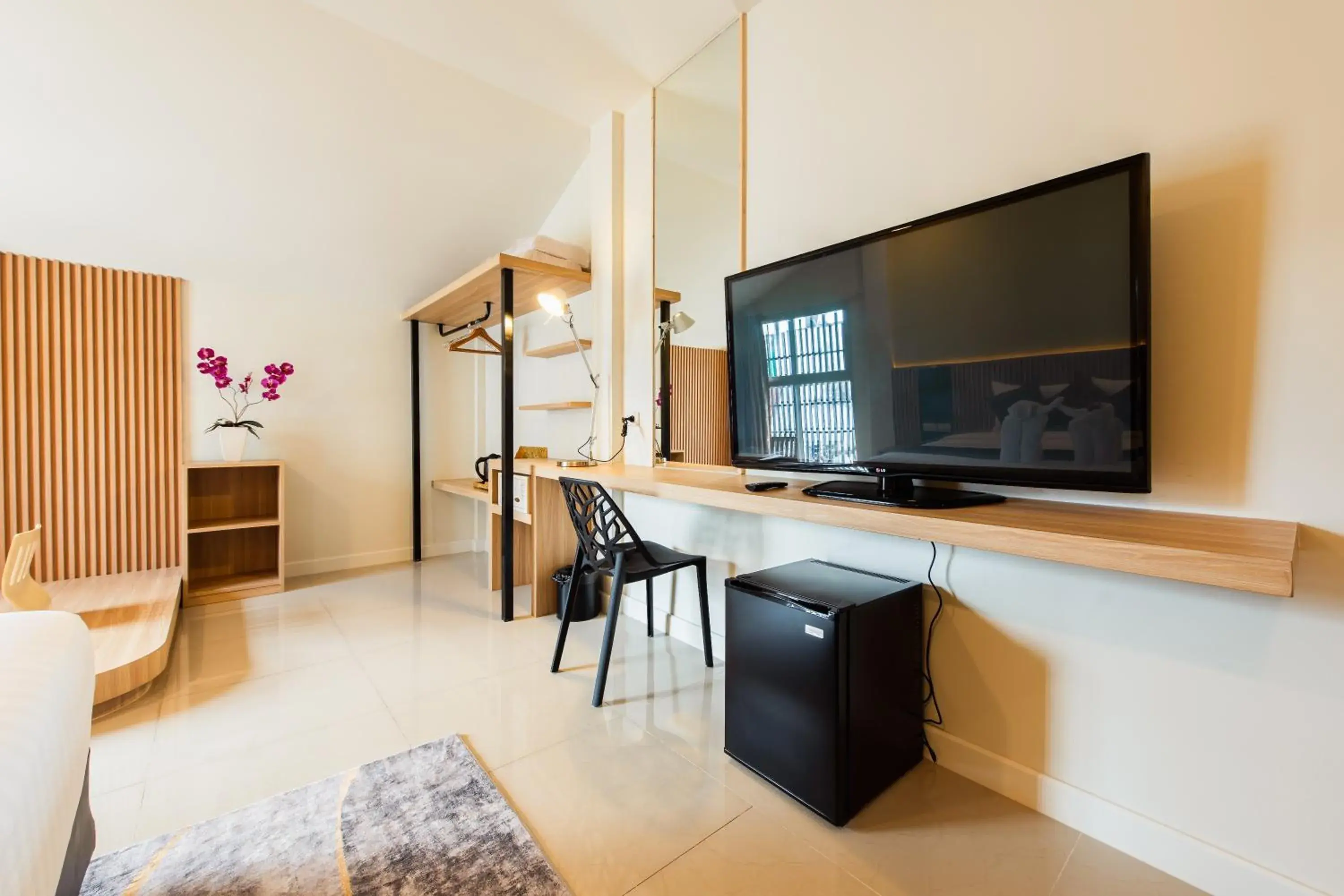 TV and multimedia, TV/Entertainment Center in The Golden Ville Boutique Hotel & Spa