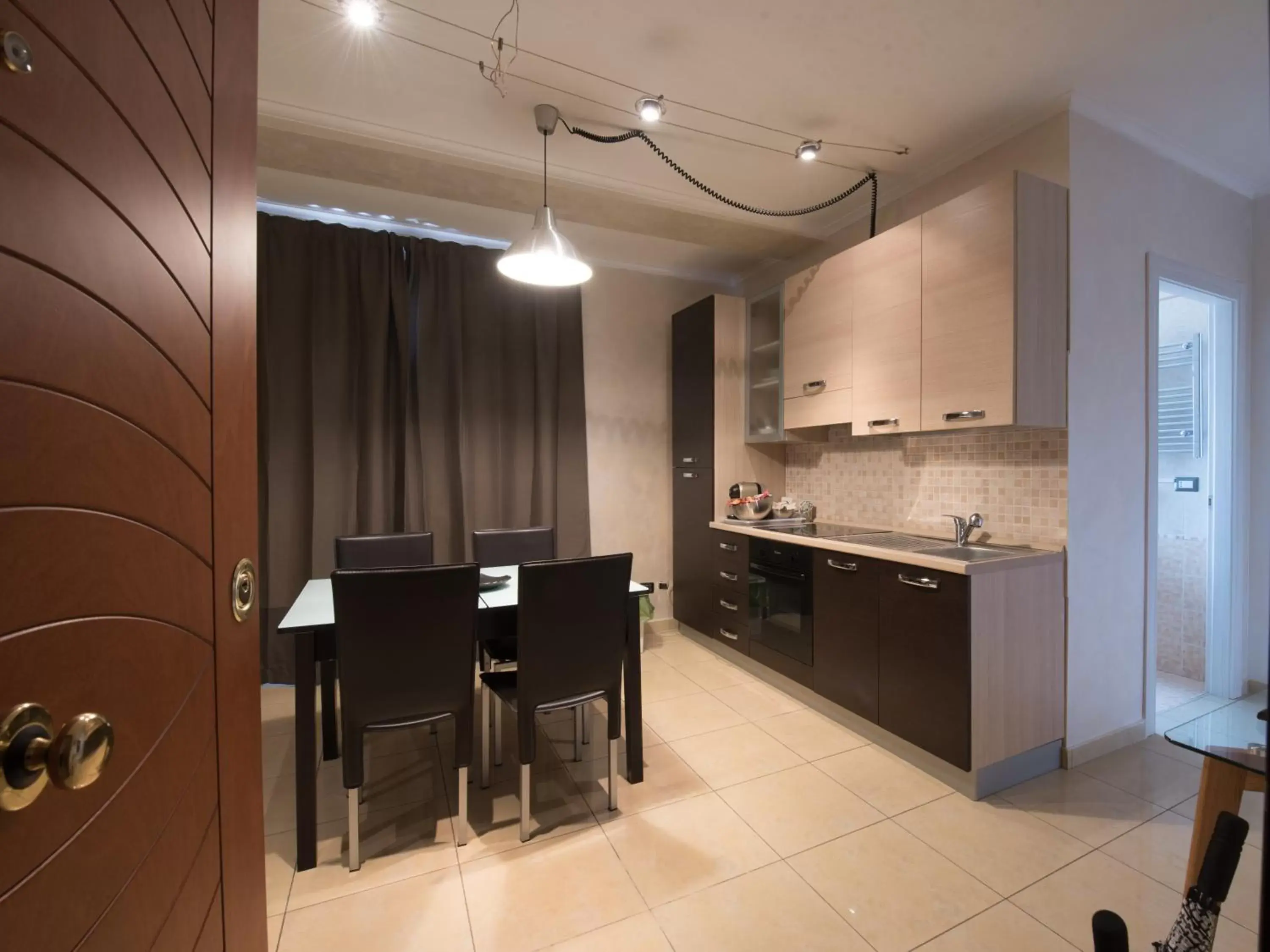 Kitchen or kitchenette, Kitchen/Kitchenette in Castiglione Residence