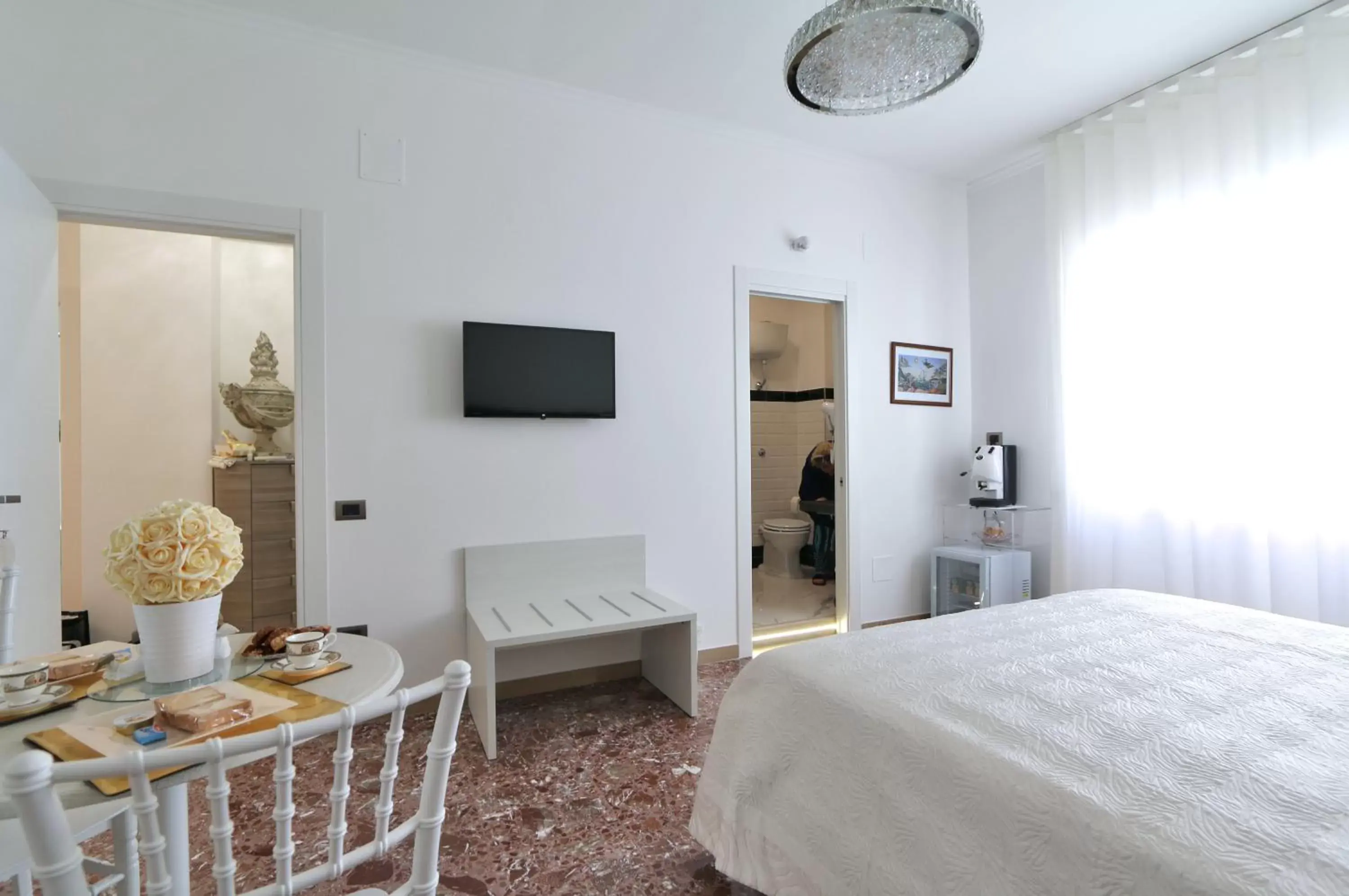 TV and multimedia, TV/Entertainment Center in SOLIDEA BNB