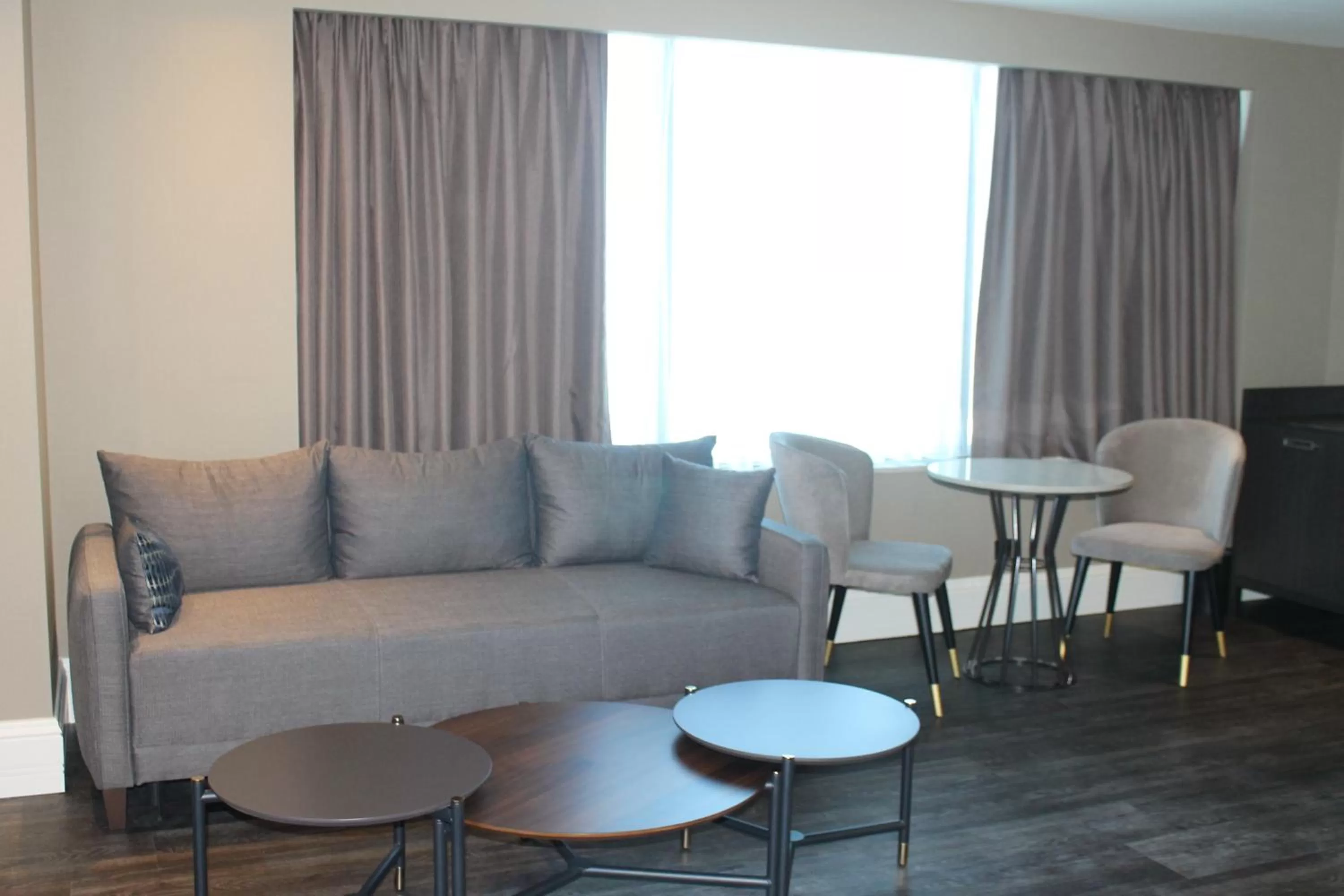 Seating Area in Windsor Hotel & Convention Center Istanbul