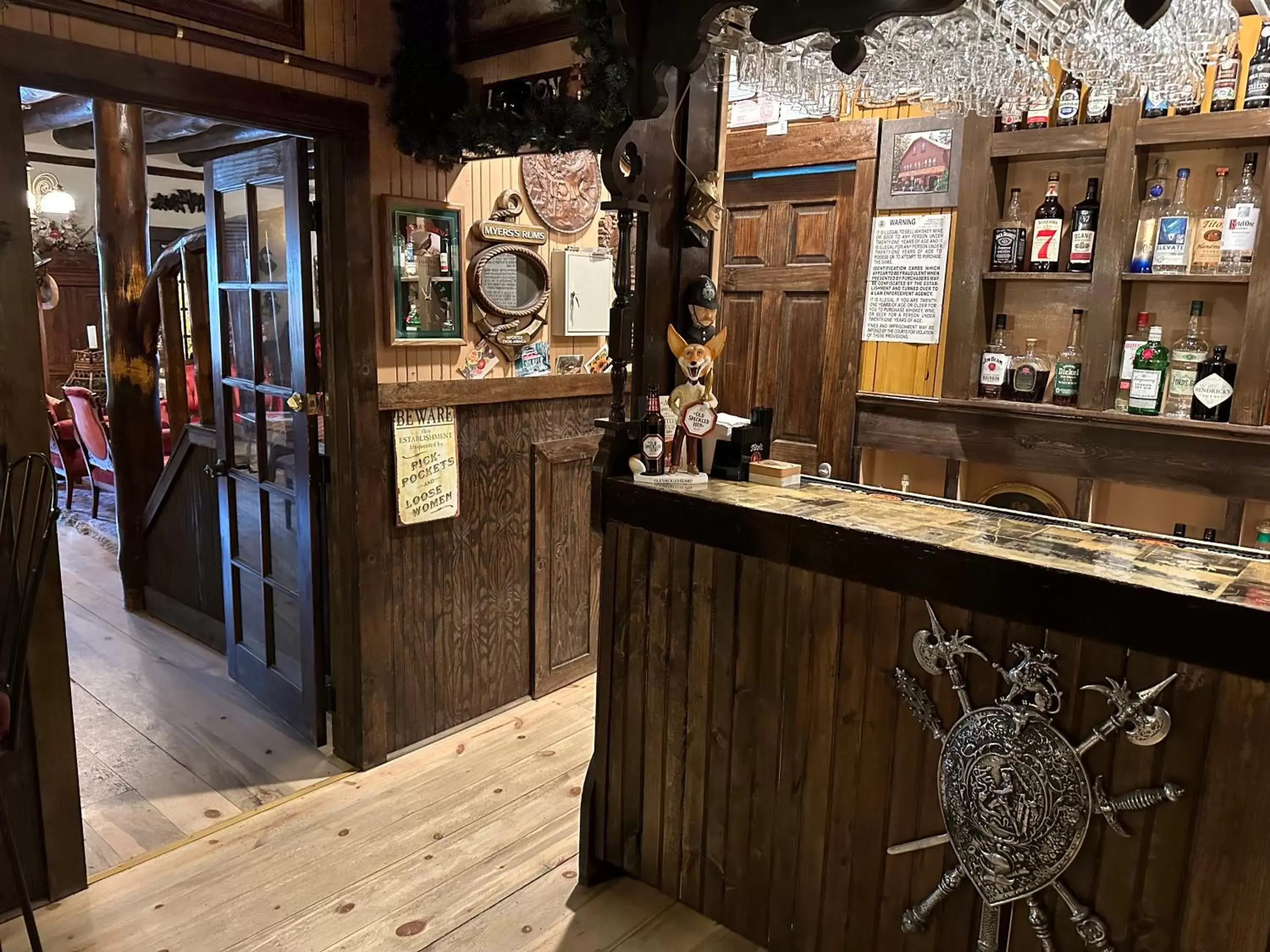 Lounge or bar, Lobby/Reception in Inn of Glen Haven