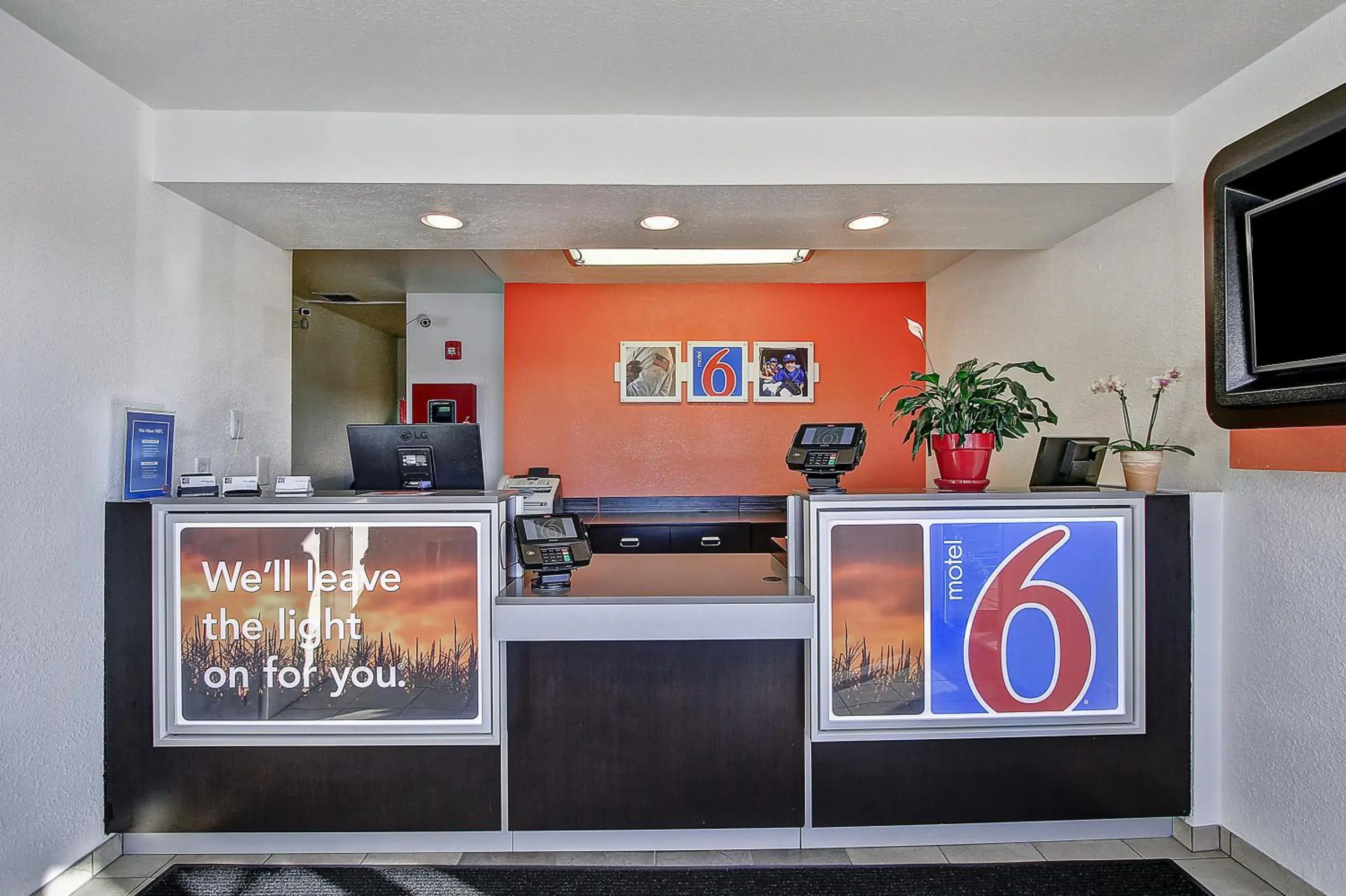 Lobby or reception, Lobby/Reception in Motel 6-Green Bay, WI