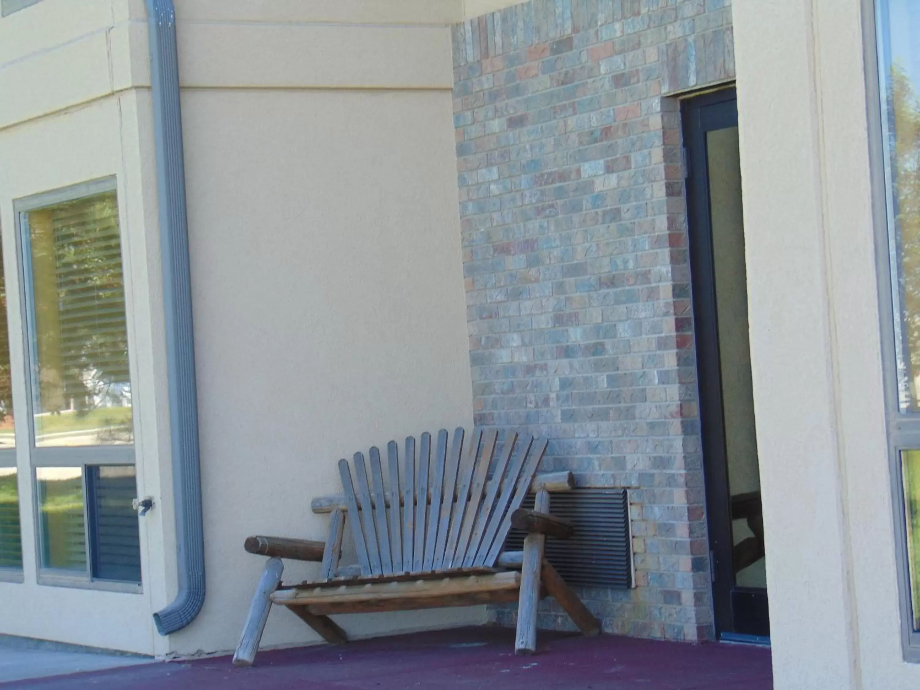 Patio in Horse Creek Inn