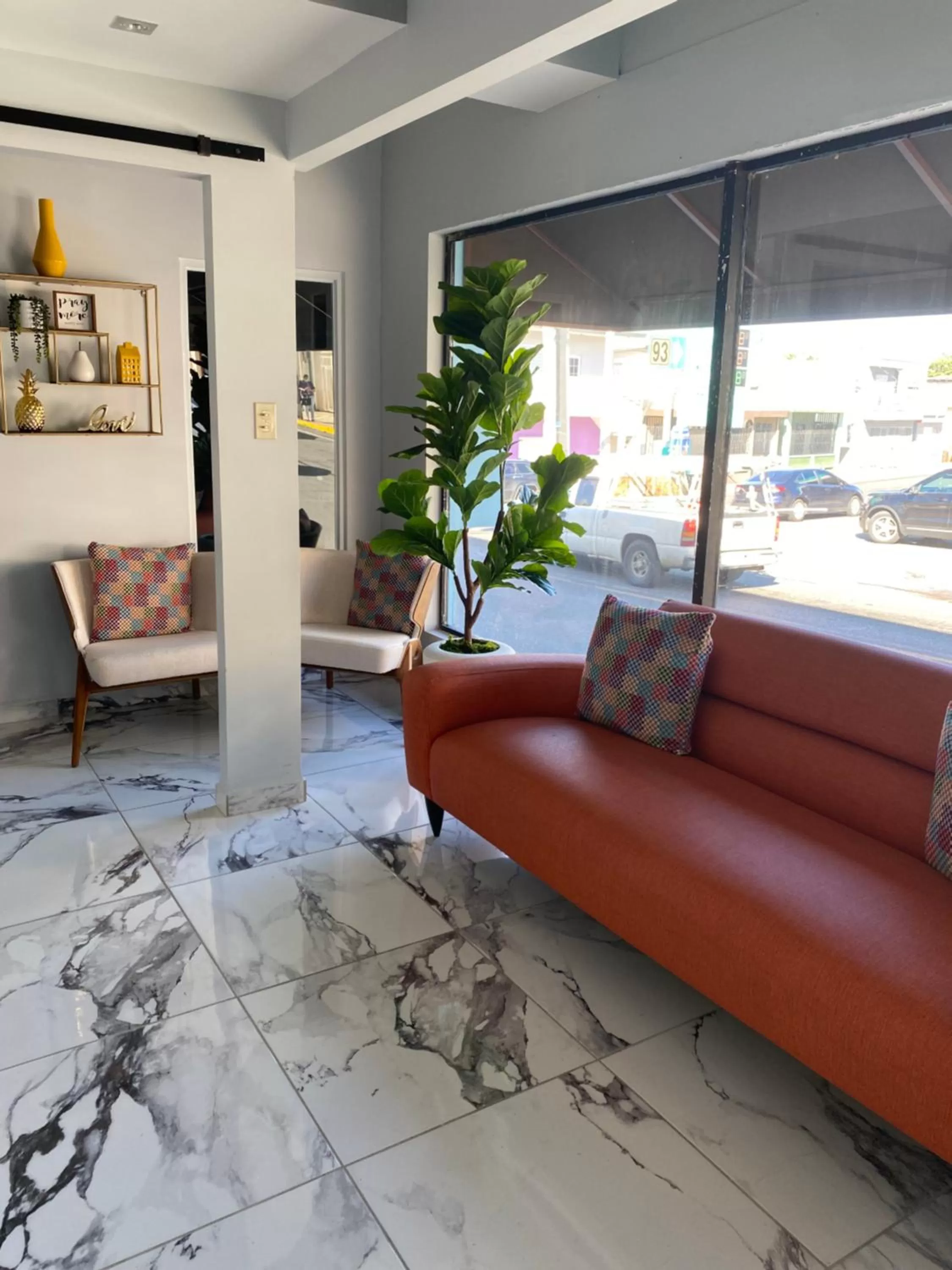 Living room in Itza-Bella Suites