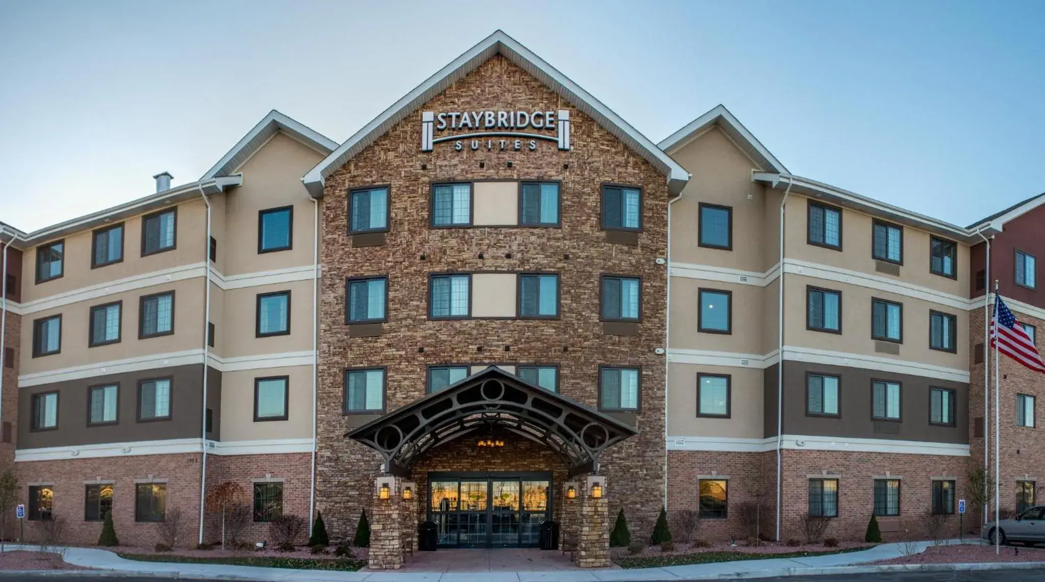 Property Building in Staybridge Suites Schererville