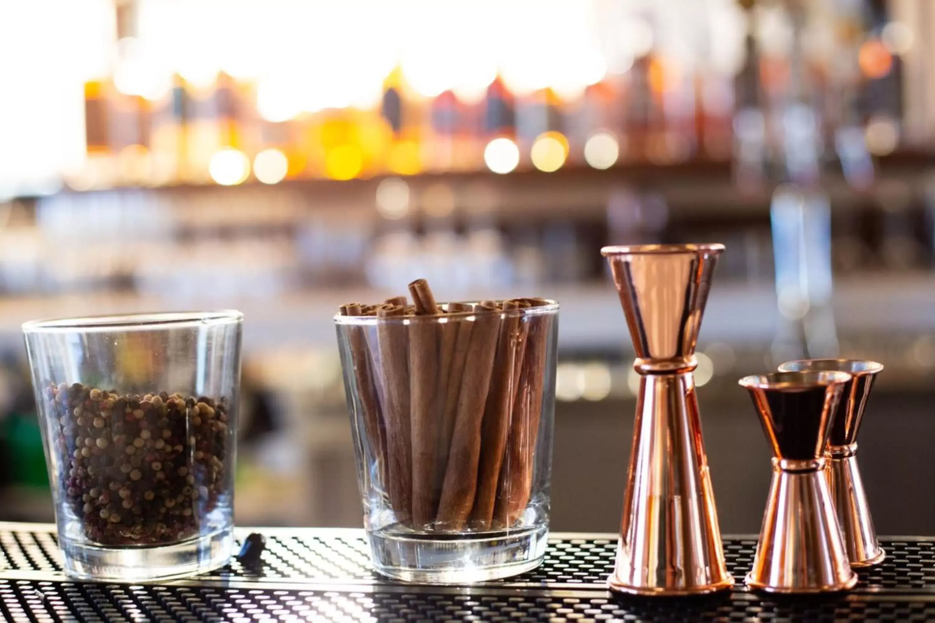 Lounge or bar in Hotel Indigo Tulsa DWTN/Entertainment Area Lounge or bar in Hotel Indigo Tulsa DWTN/Entertainment Area