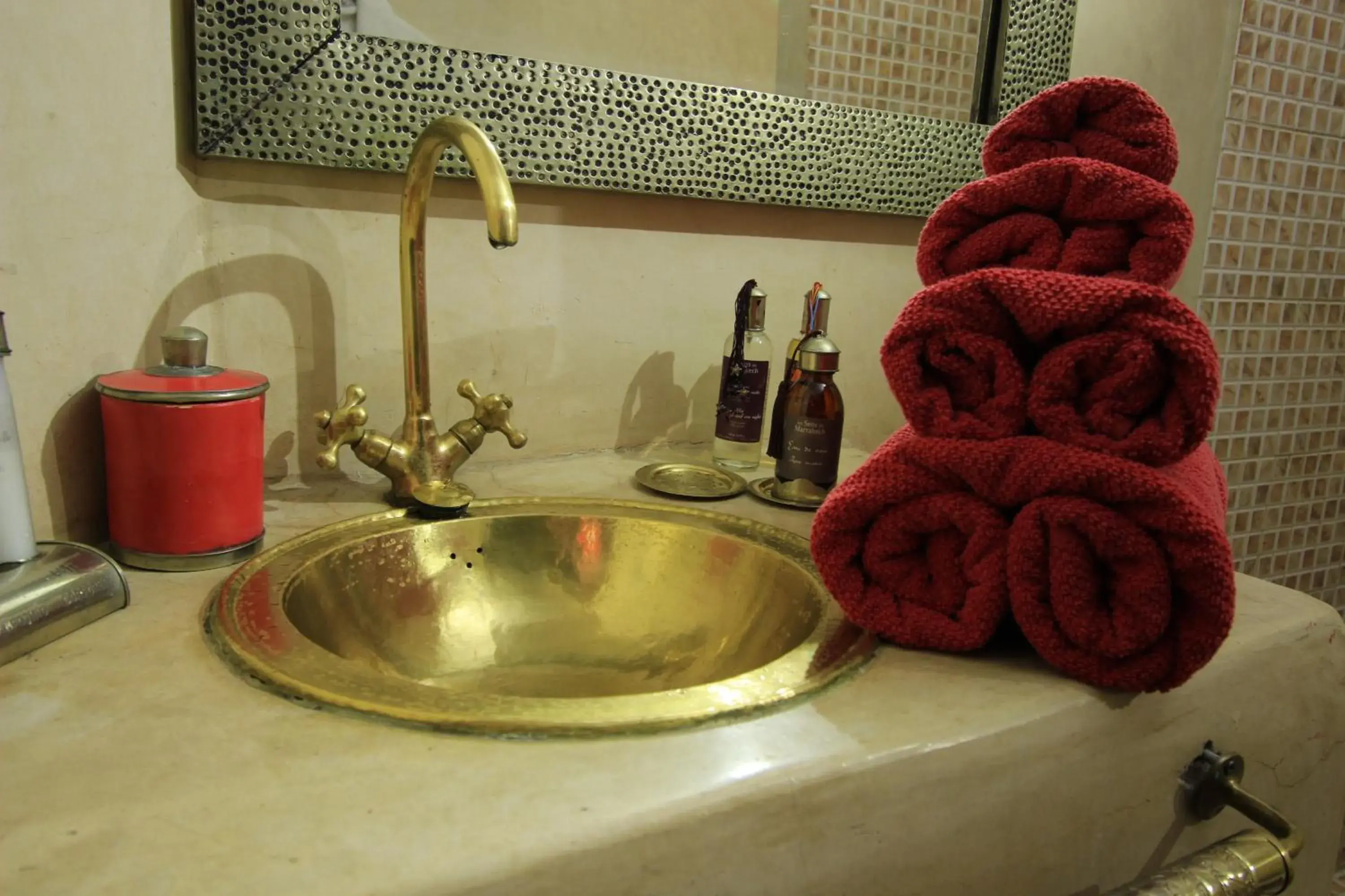 Bathroom, Kitchen/Kitchenette in Riad Eloise