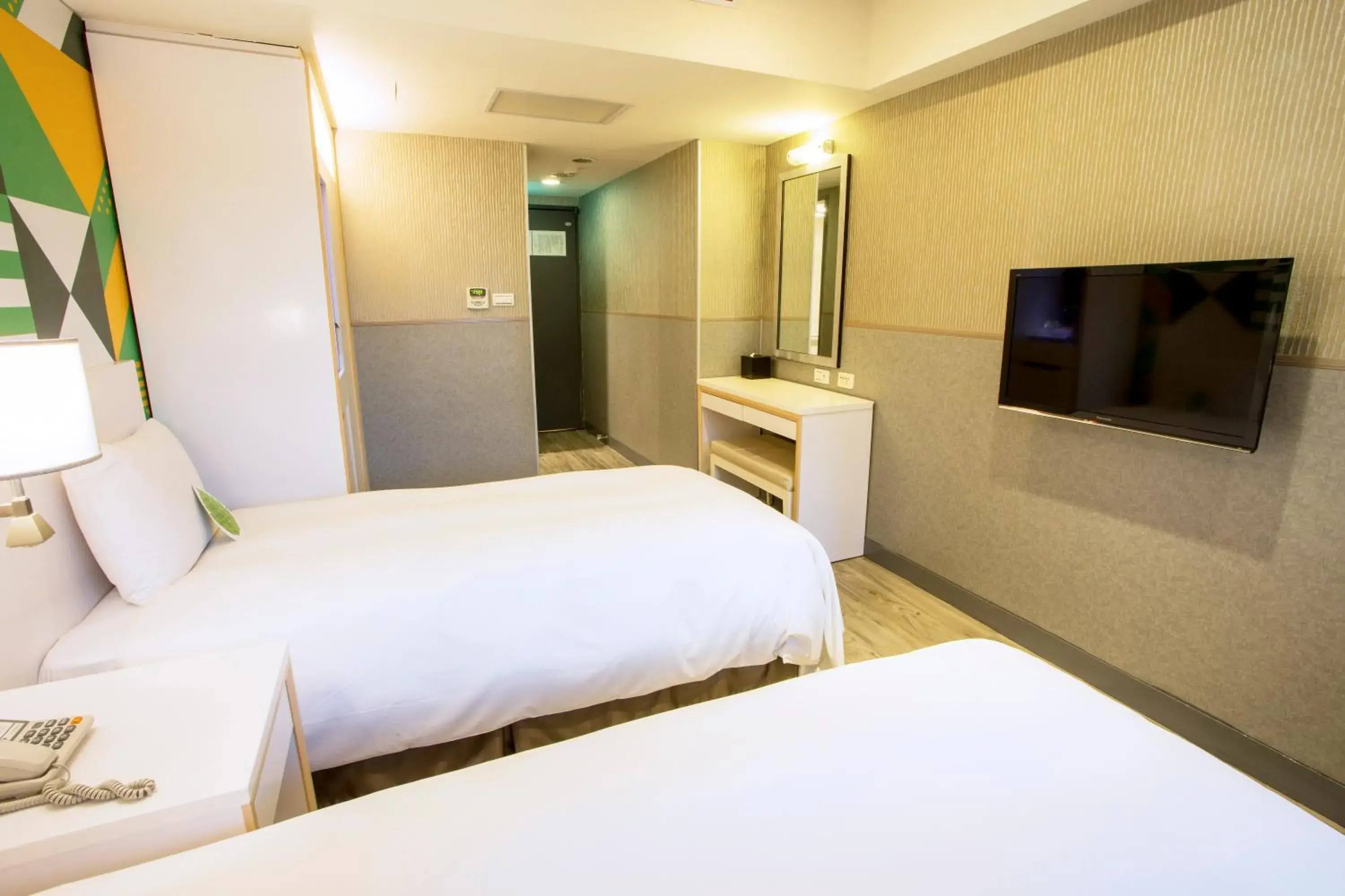 Photo of the whole room, Bed in Ximen Citizen Hotel