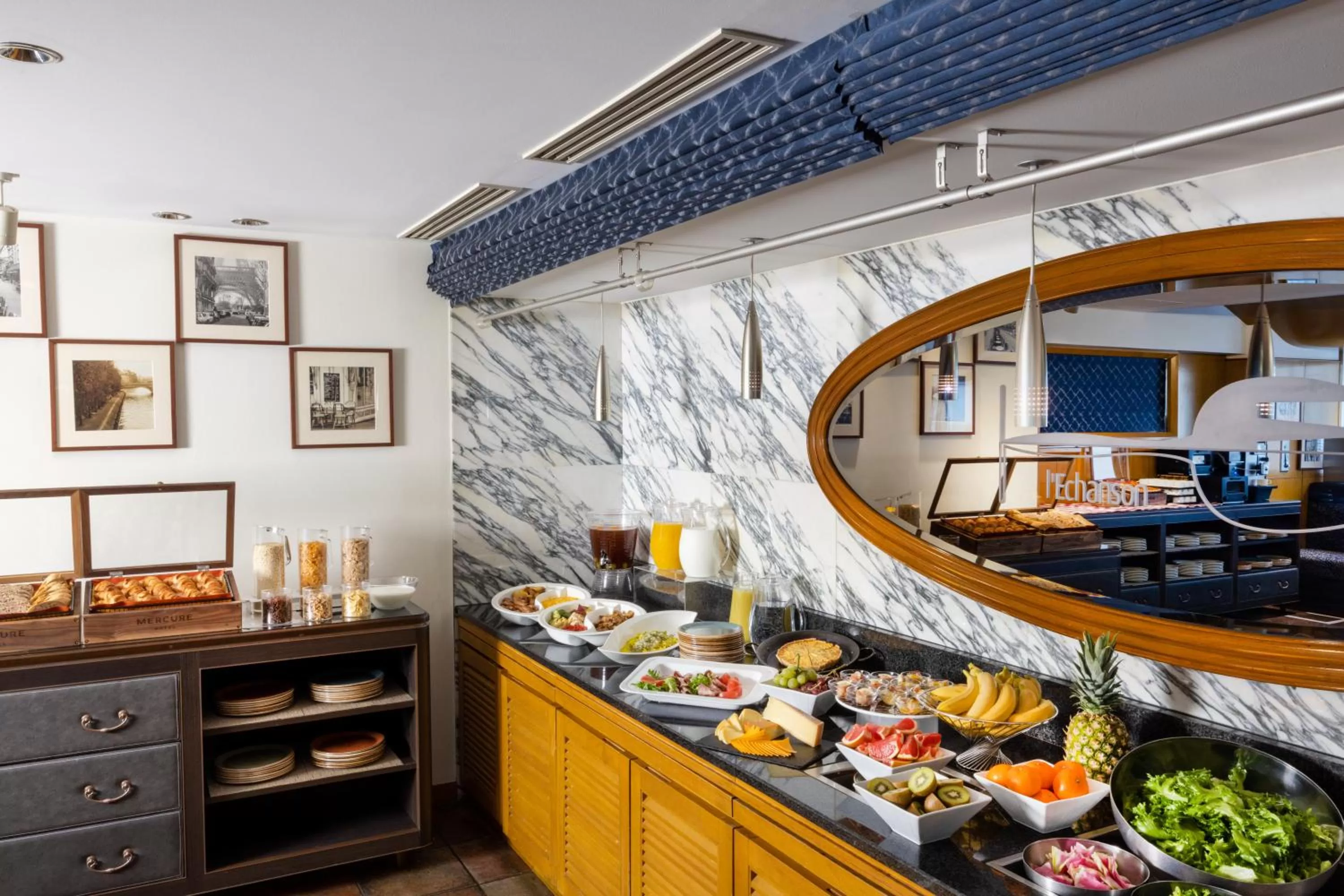 Food and drinks in Mercure Tokyo Ginza