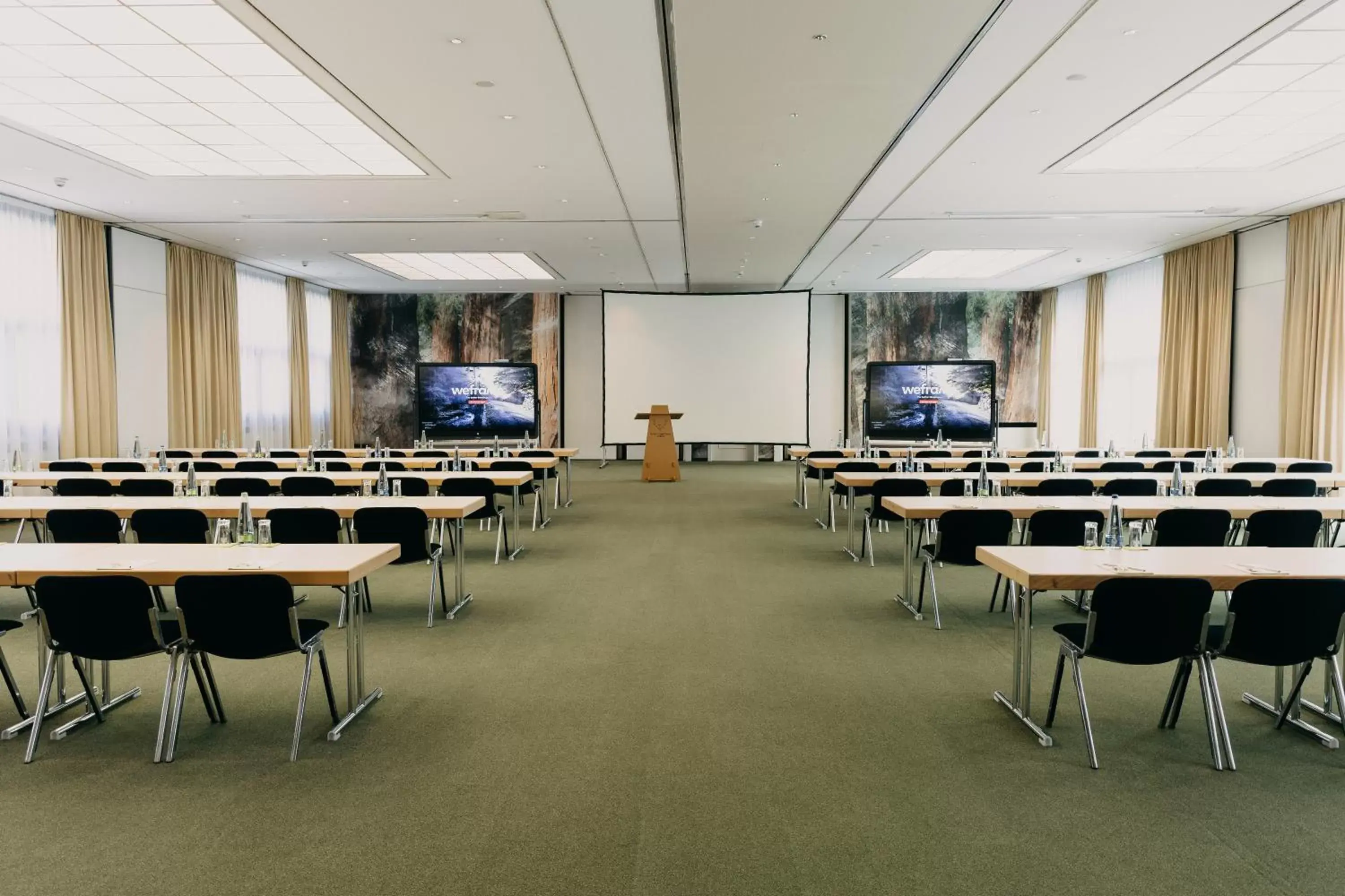 Meeting/conference room in Hotel Forsthaus Nürnberg Fürth