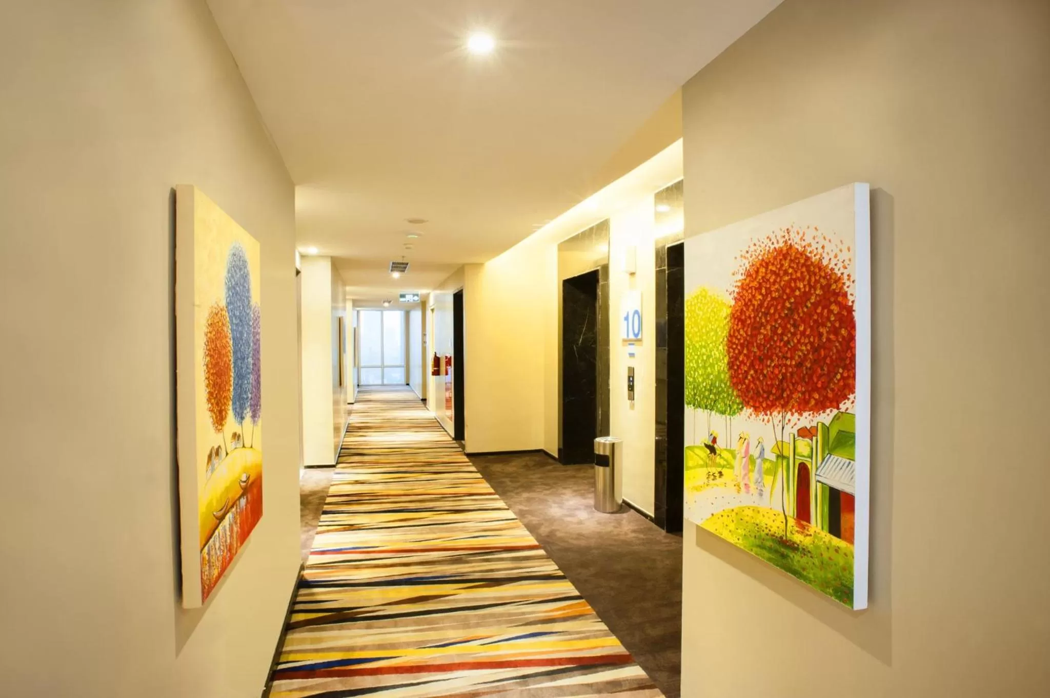 Lobby or reception in Holiday Inn Express Surabaya CenterPoint by IHG