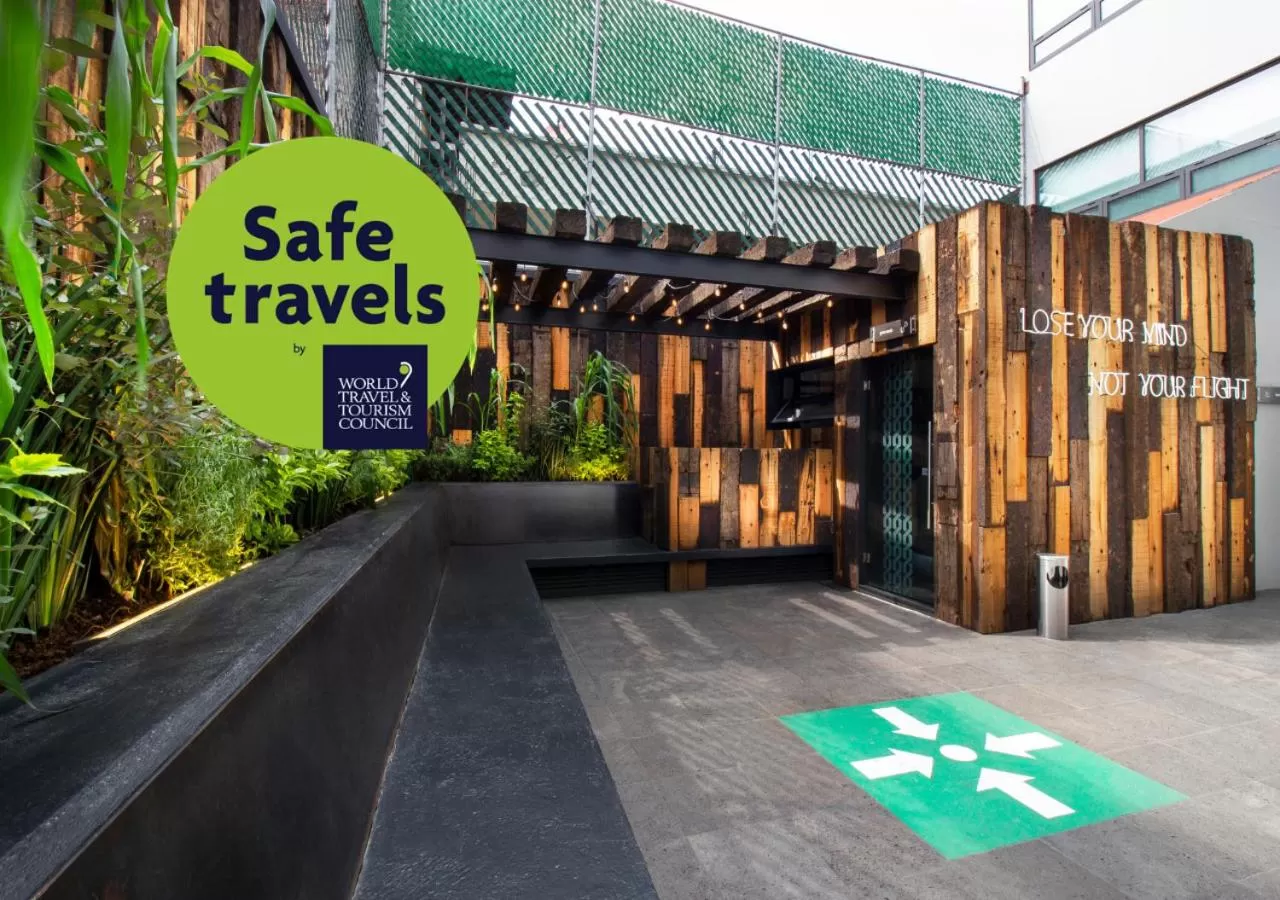 Decorative detail in Hotel MX aeropuerto CDMX, Trademark Collection by Wyndham