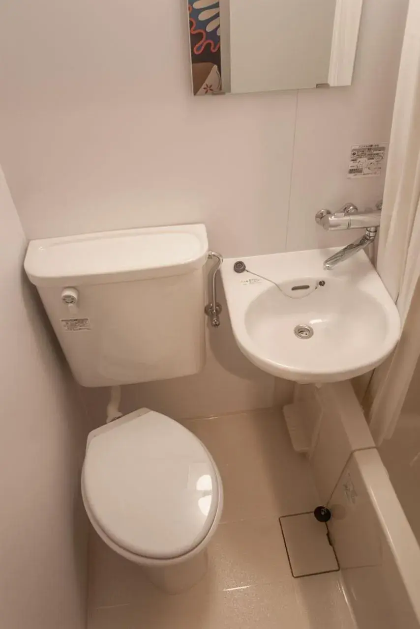 Toilet, Bathroom in PICNIC HOSTEL OSAKA