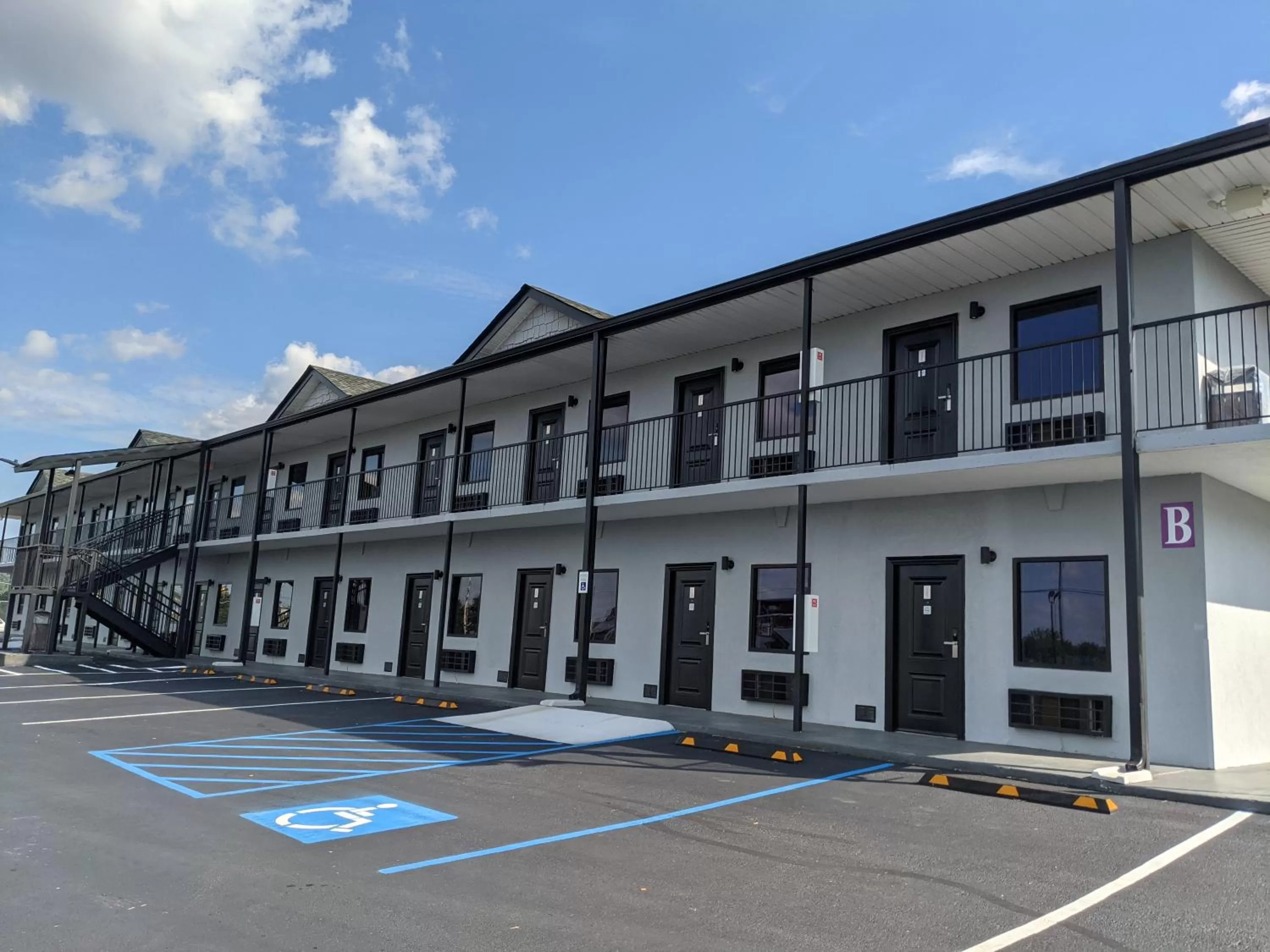 Property building in Stay Express Inn Chattanooga