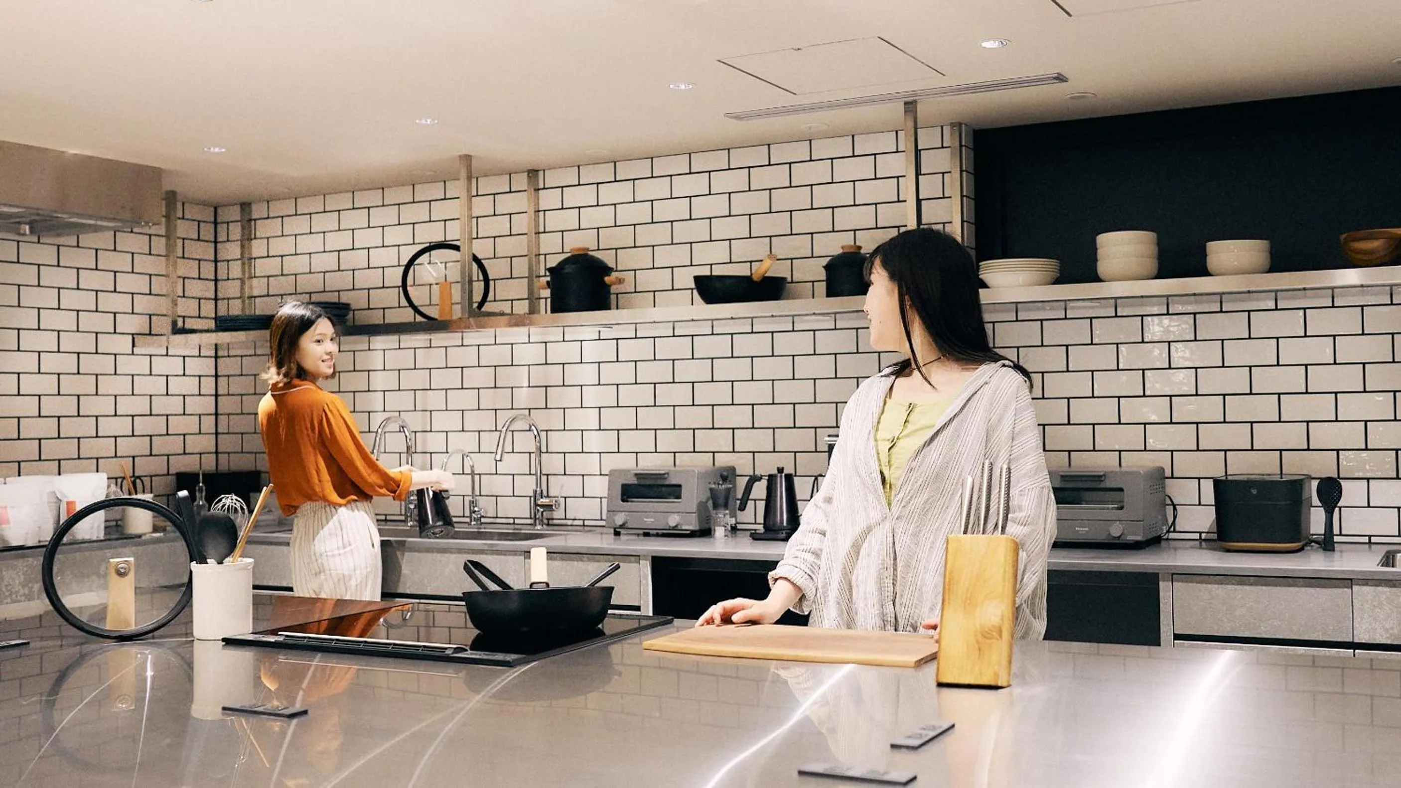 Kitchen or kitchenette in Piece Hostel Sanjo