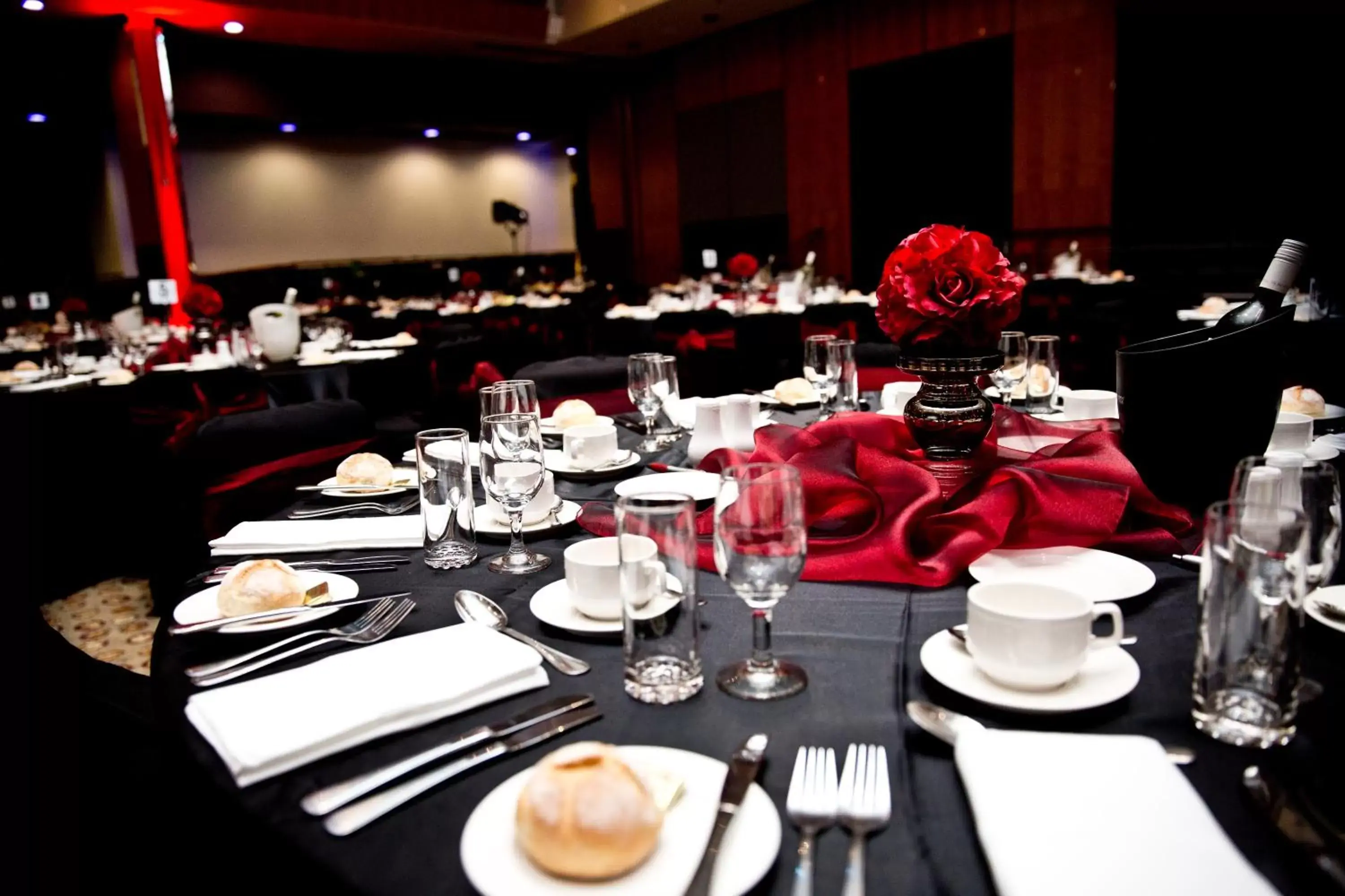 Banquet/Function facilities, Restaurant/Places to Eat in Mercure Sydney Liverpool