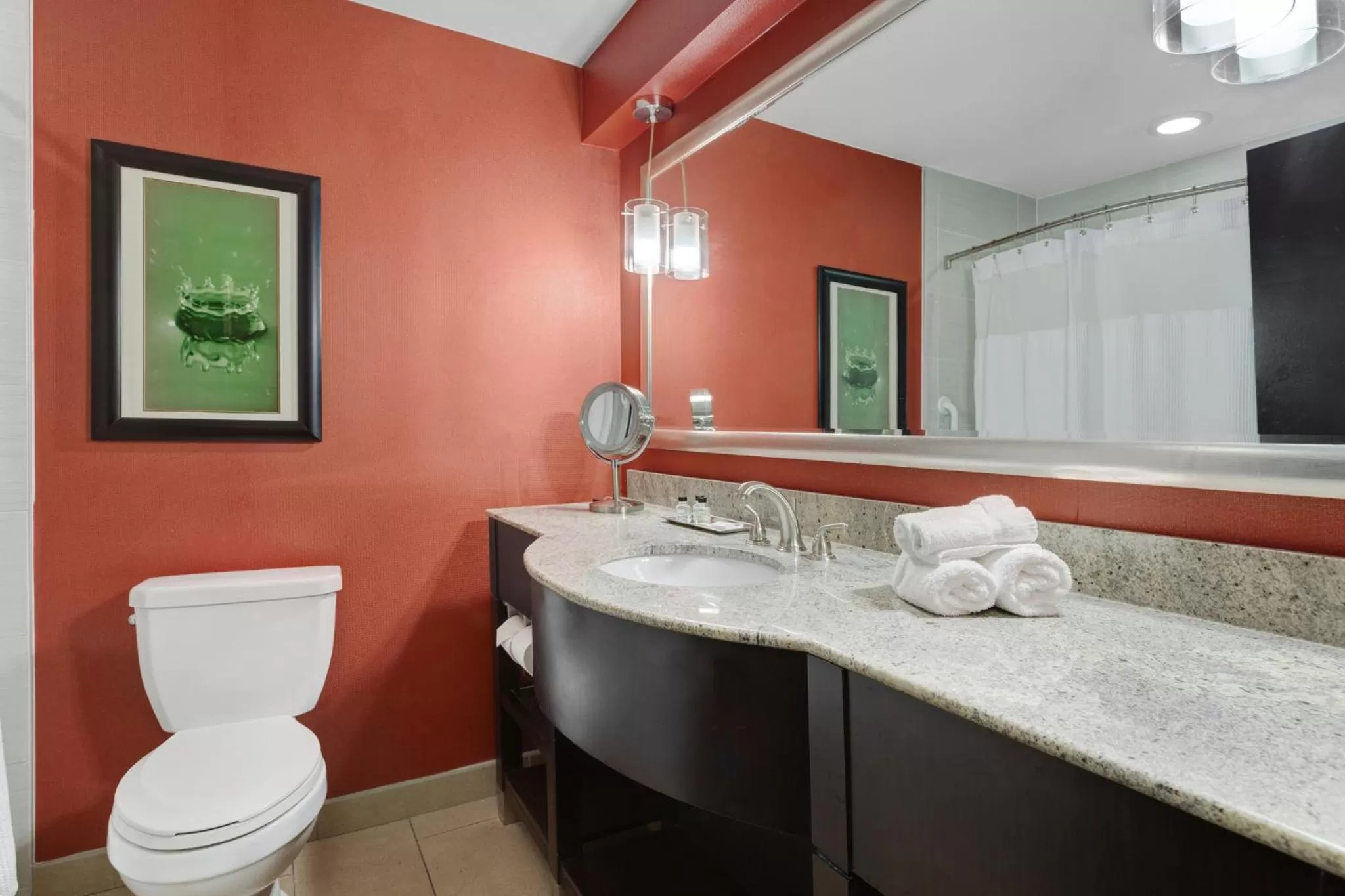 Photo of the whole room in Crowne Plaza Houston Galleria Area by IHG