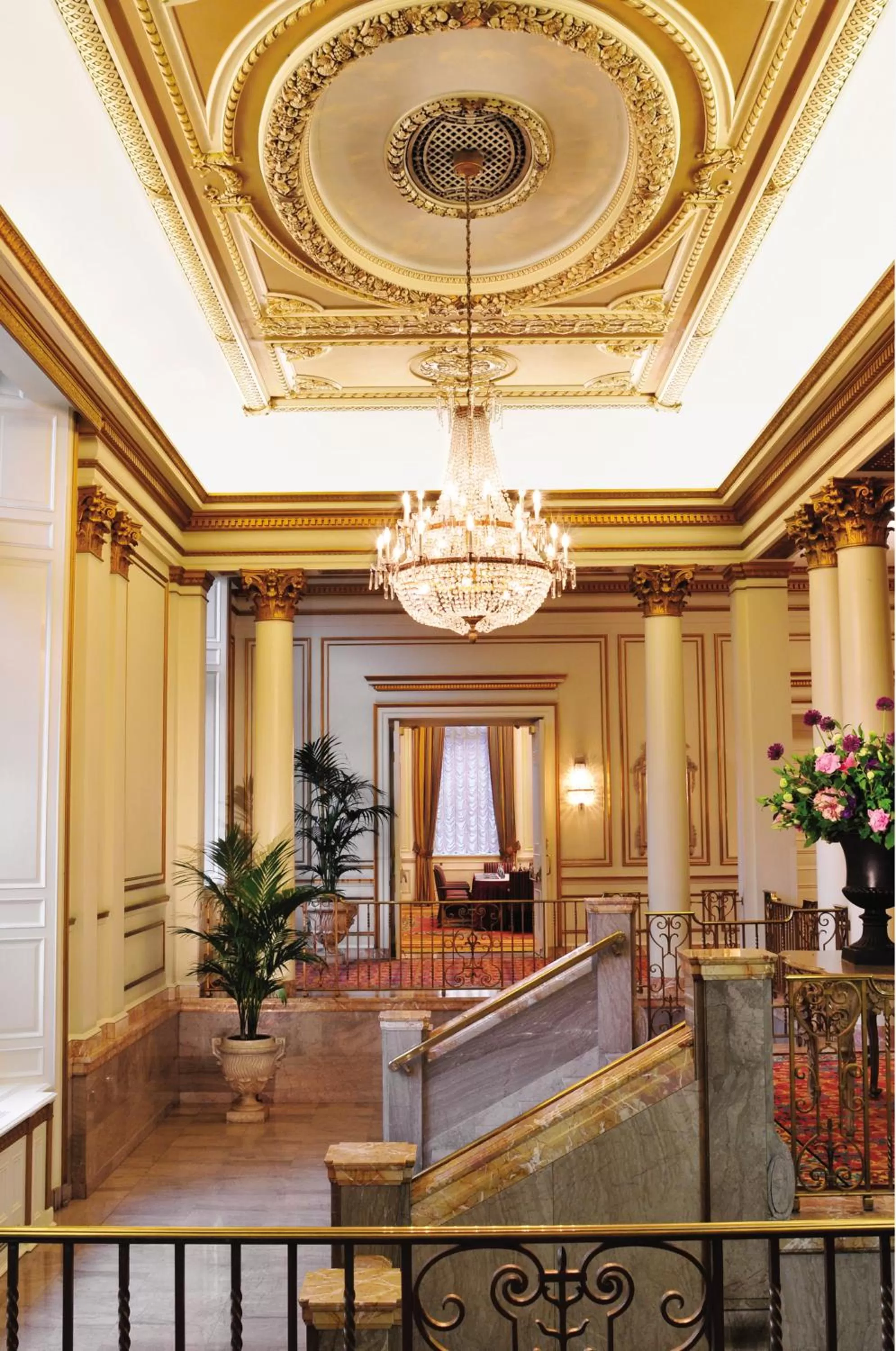 Lobby or reception in Fairmont Hotel Vancouver
