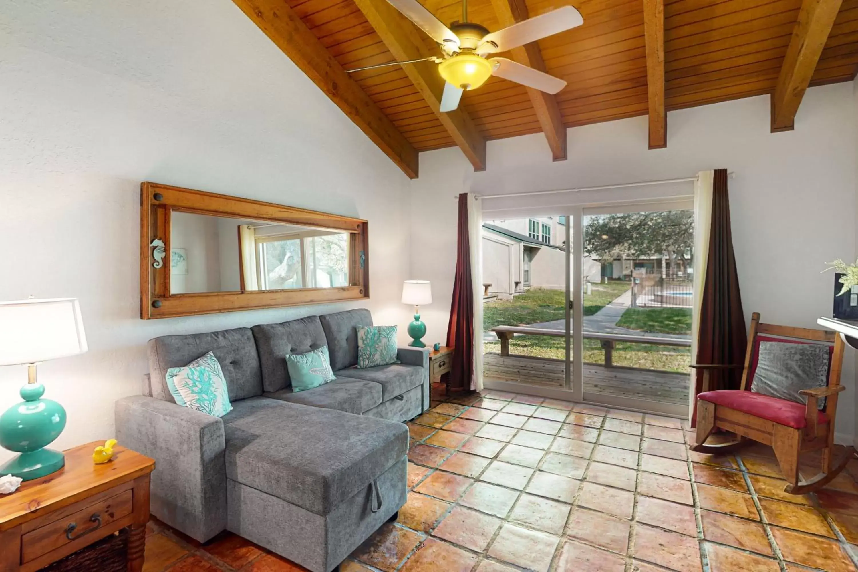 Three Bedroom Apartment in Fulton Beach Condos