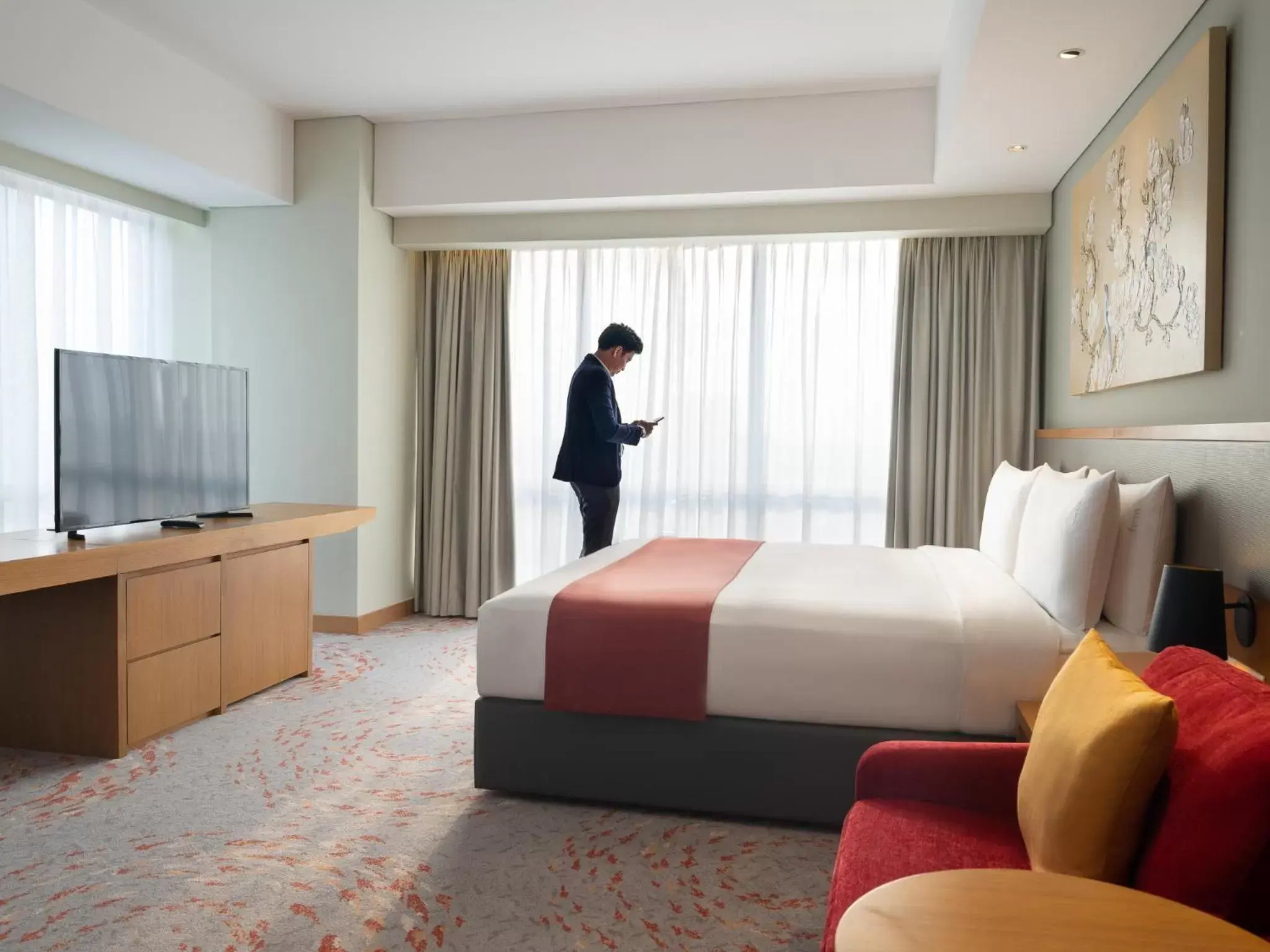 Photo of the whole room in Holiday Inn & Suites Jakarta Gajah Mada, an IHG Hotel