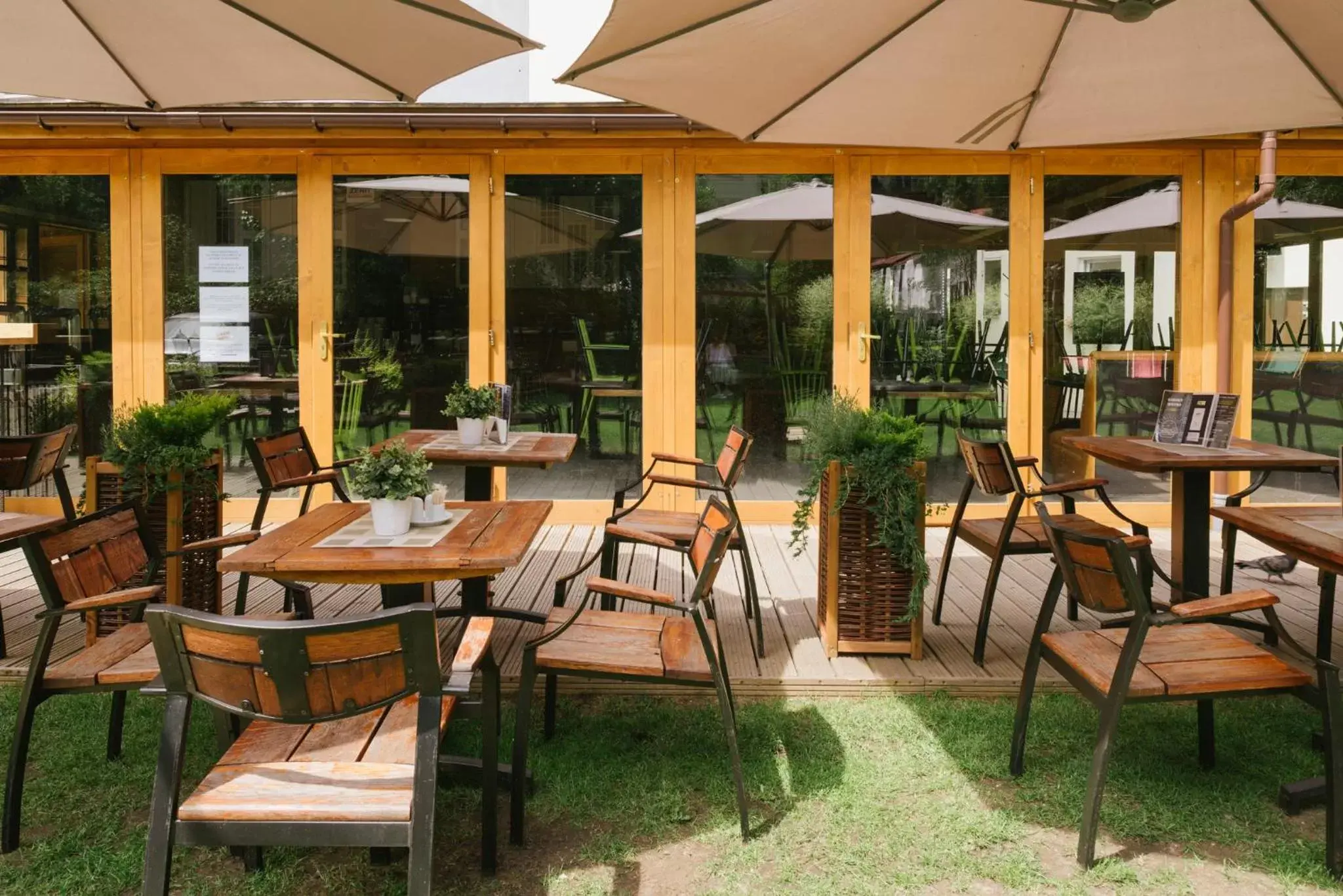 Restaurant/places to eat in Hotel Yarden by Artery Hotels Restaurant/places to eat in Hotel Yarden by Artery Hotels