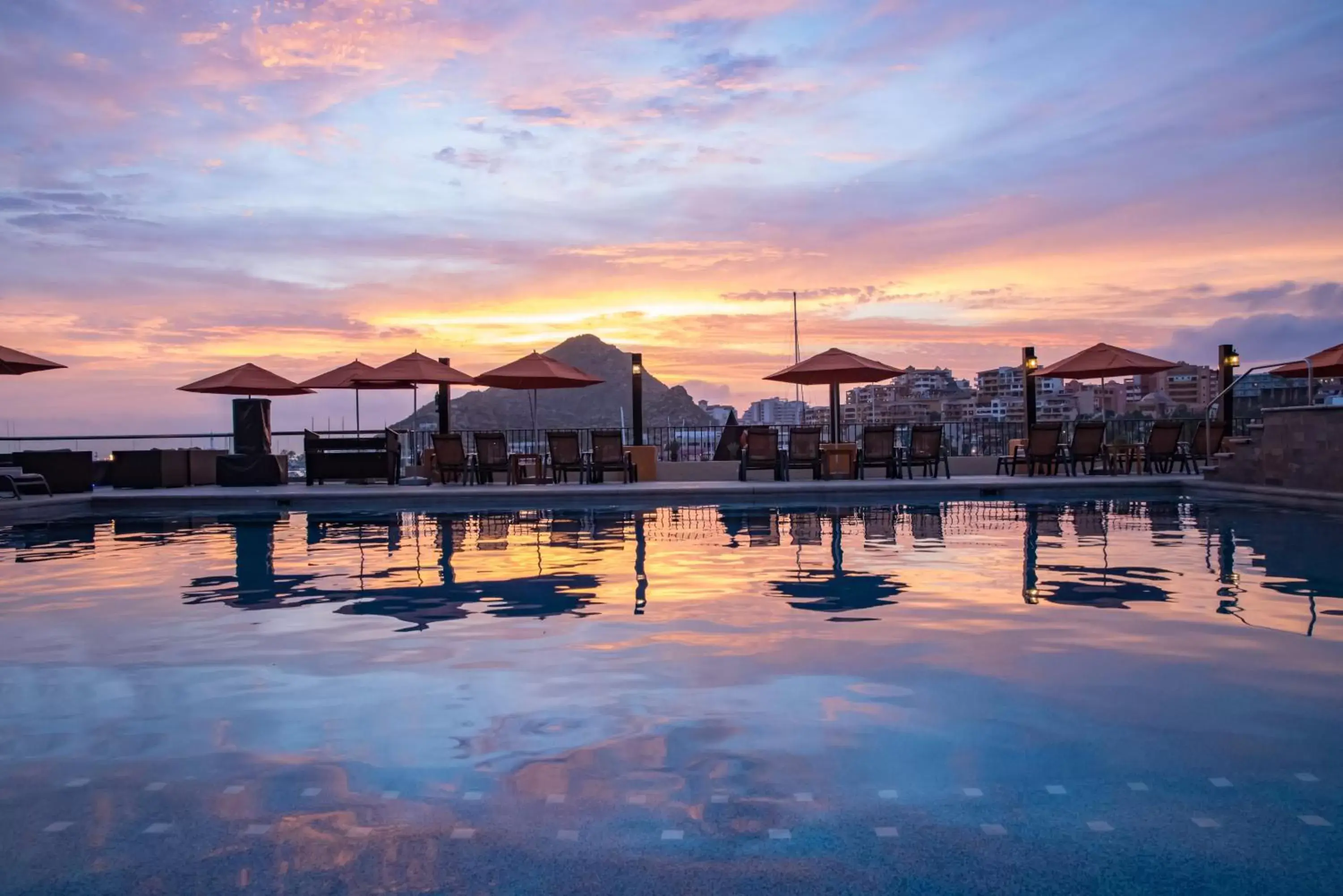 Swimming Pool in Hotel Tesoro Los Cabos