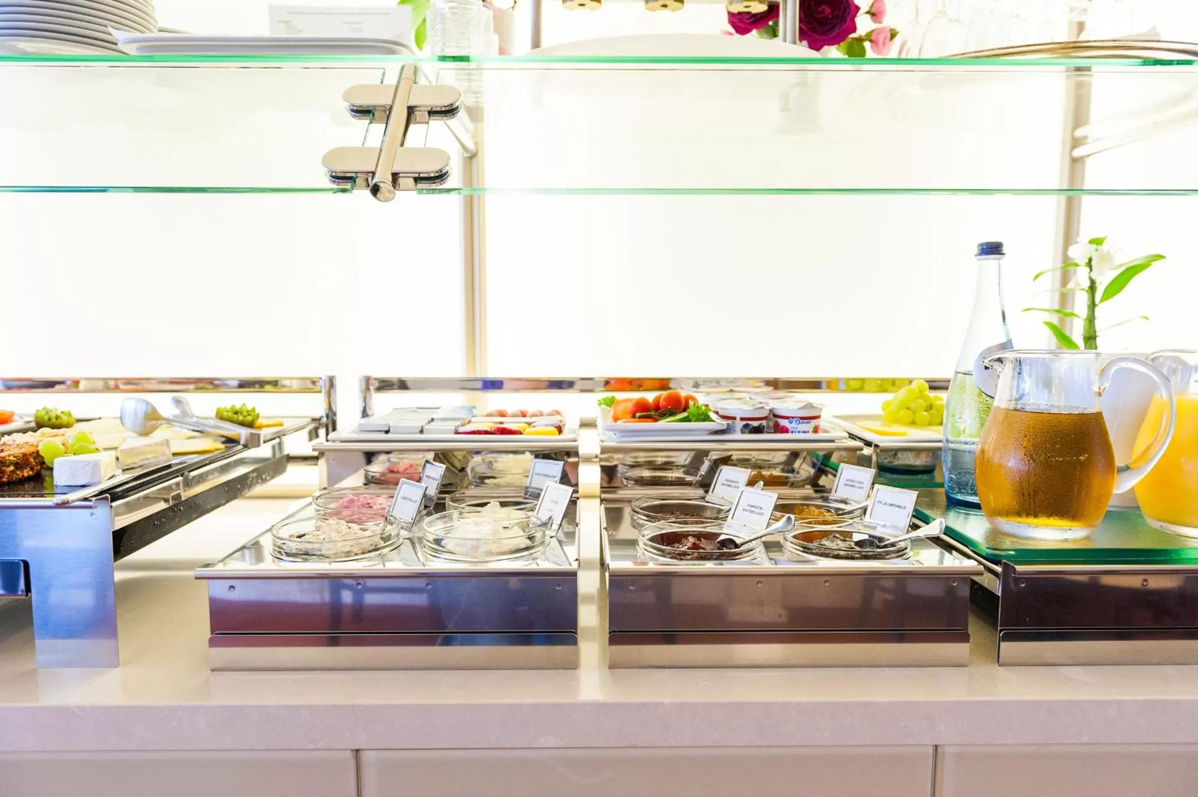 Restaurant/places to eat in Hotel zum Kuhhirten