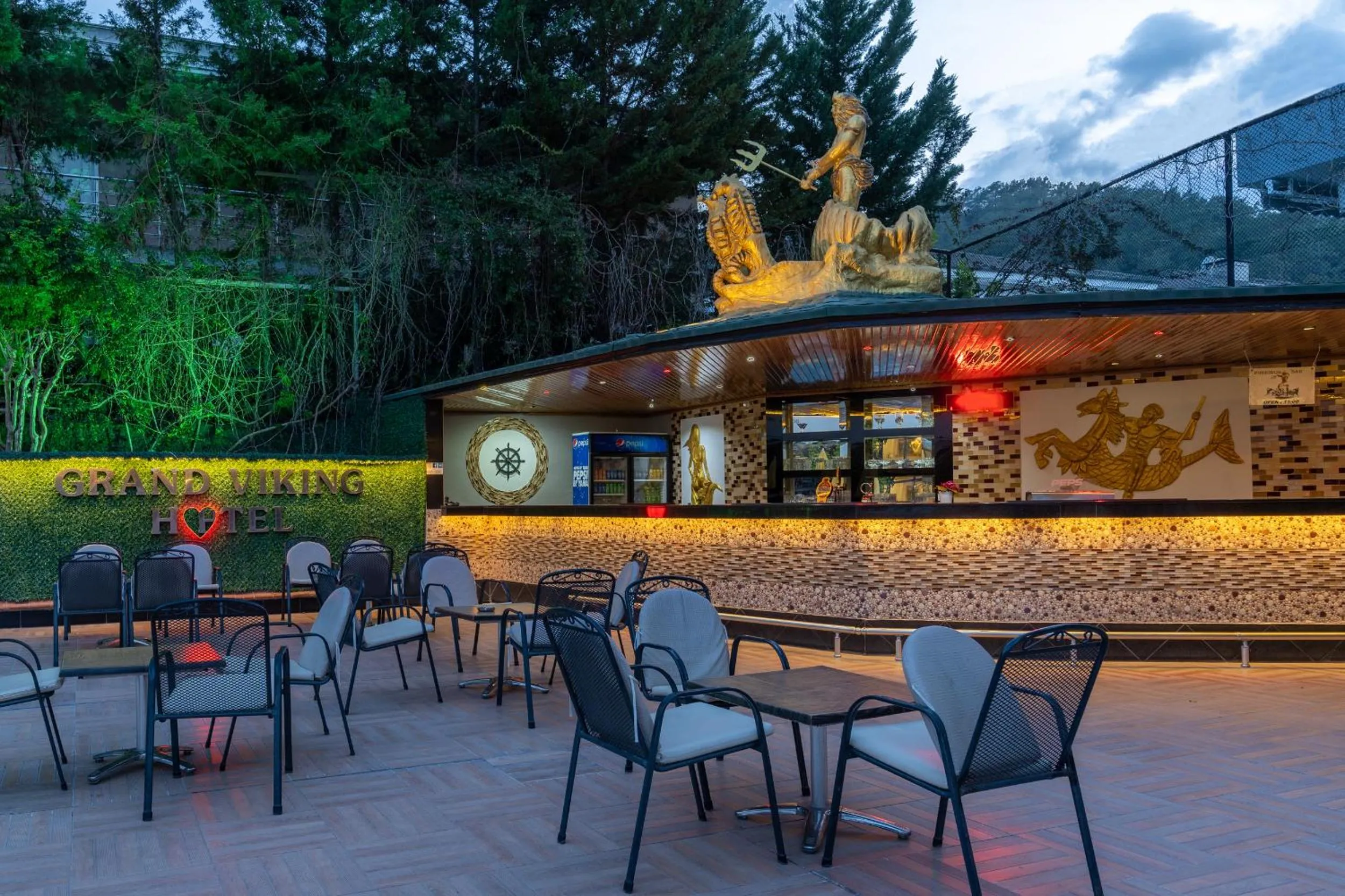 Property building, Lounge/Bar in Grand Viking Hotel