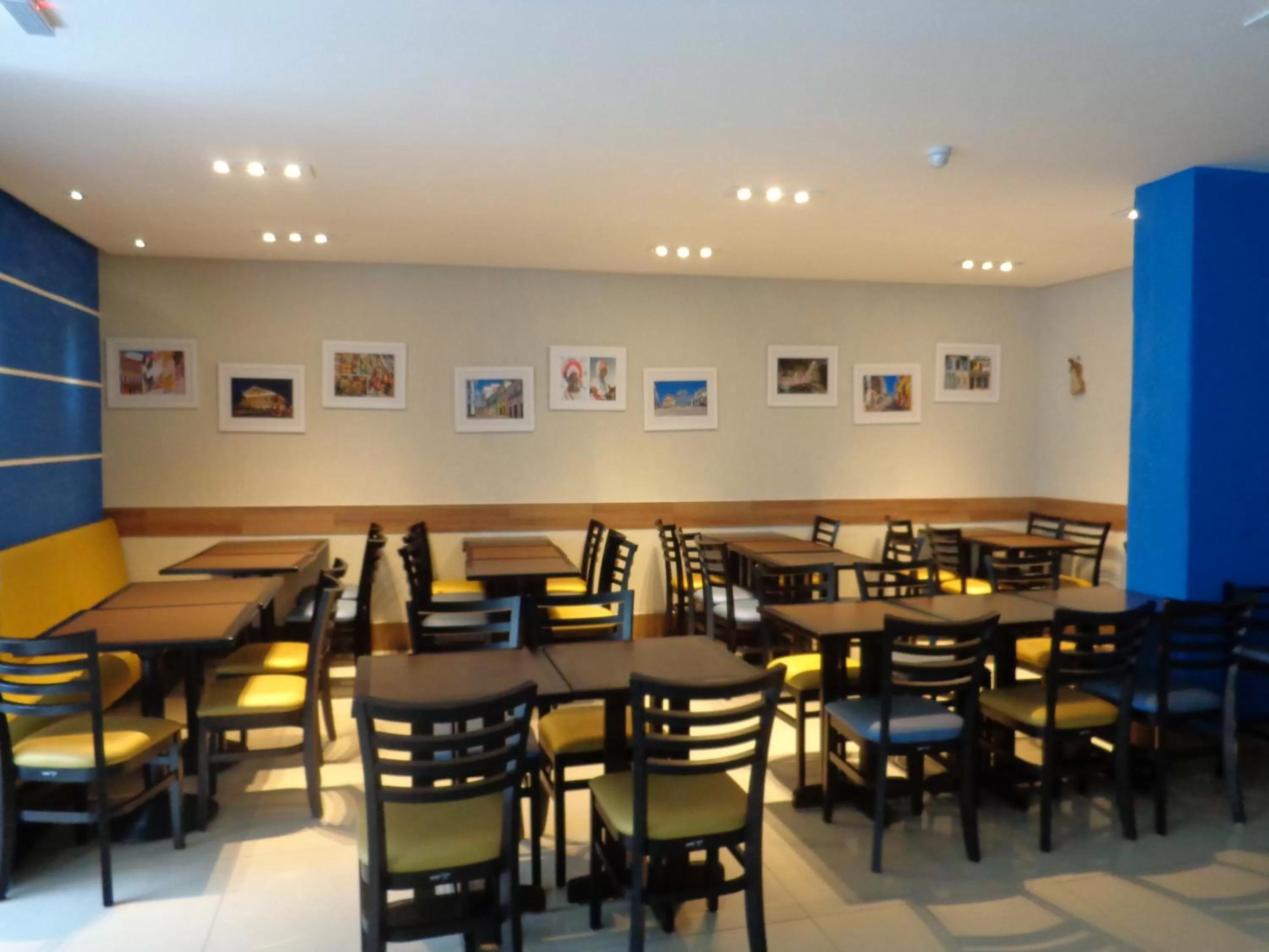 Continental breakfast in Hit Hotel