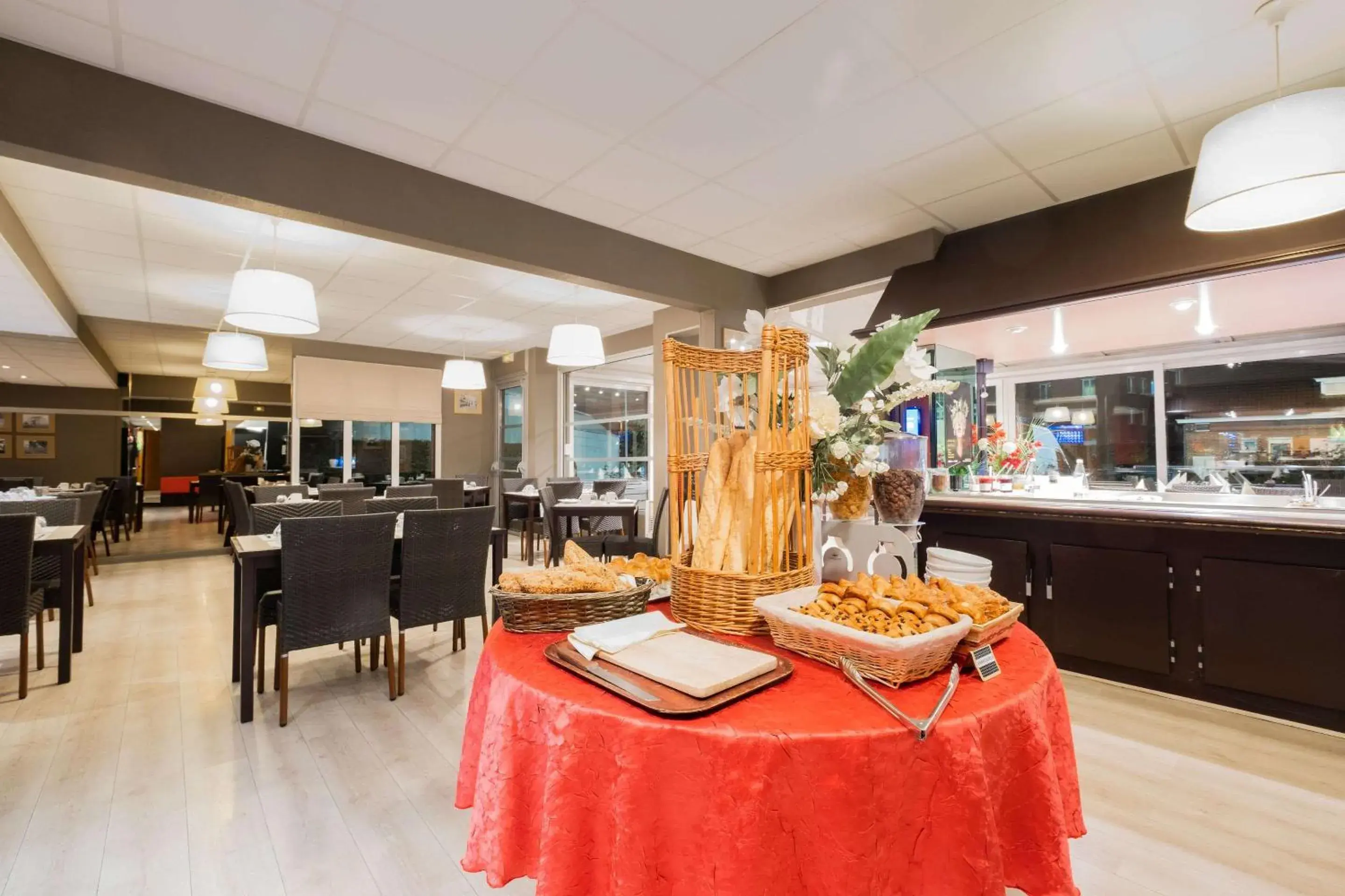 Restaurant/places to eat in Comfort Hotel Lille L'Union Restaurant/places to eat in Comfort Hotel Lille L'Union