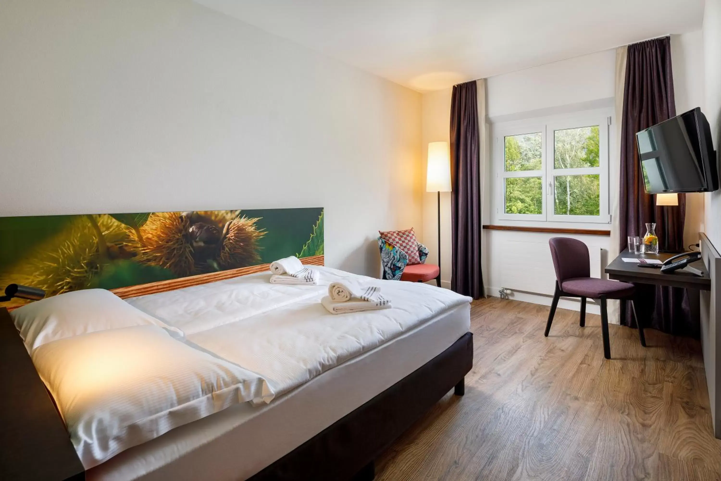 Bedroom, Bed in Hotel Bellinzona Sud Swiss Quality