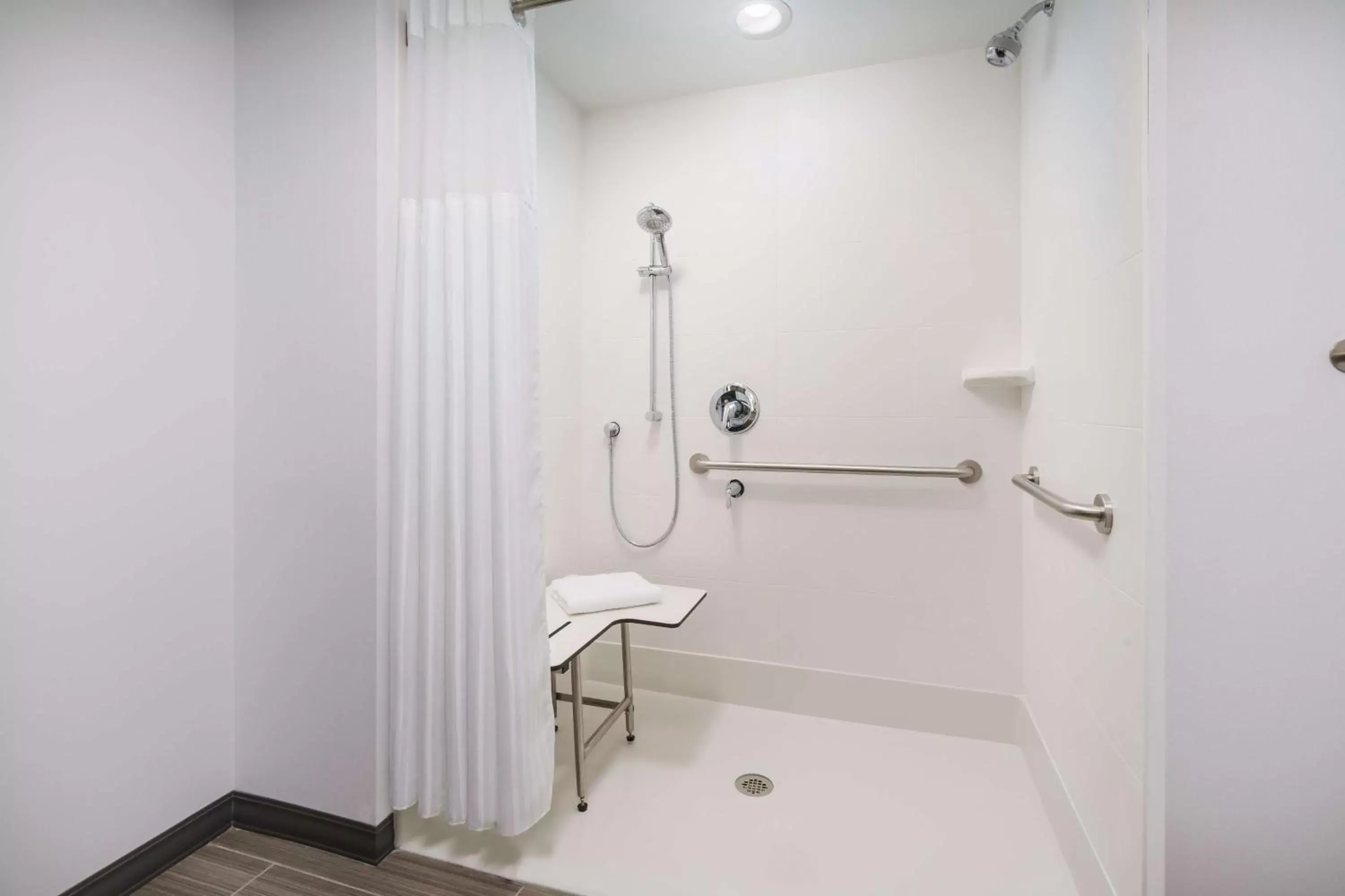 Bathroom in Hilton Garden Inn Apopka City Center, Fl