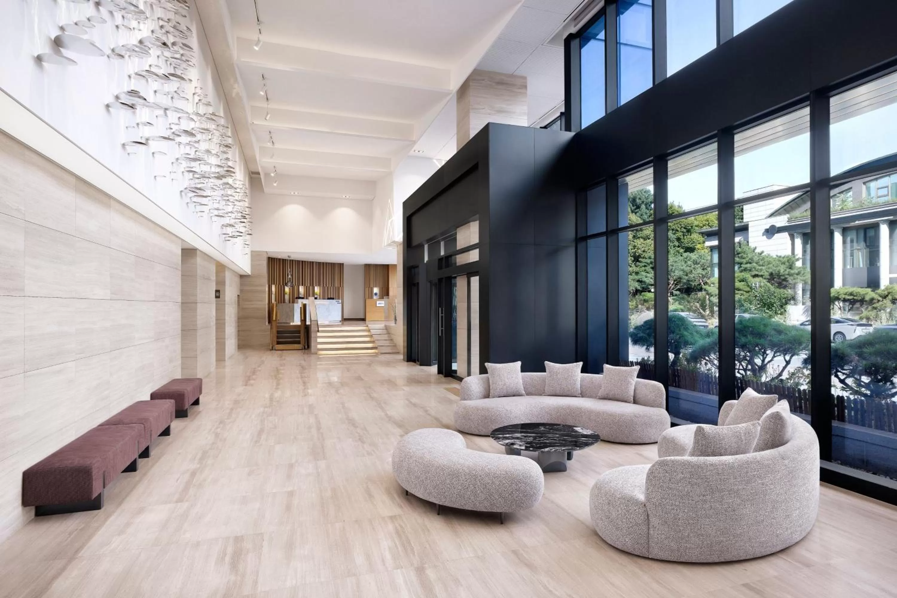 Lobby or reception in Four Points by Sheraton Suwon