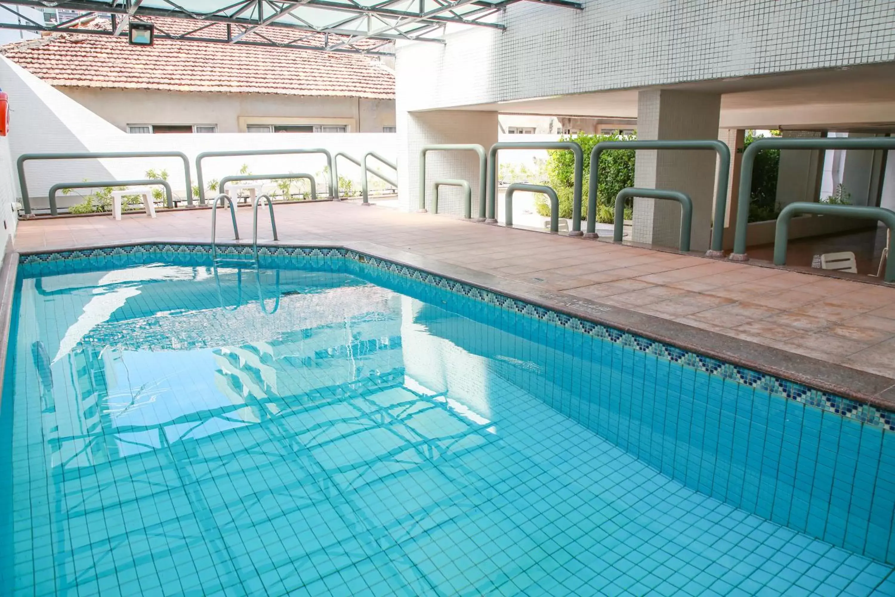 Swimming Pool in Rede Andrade LG Inn