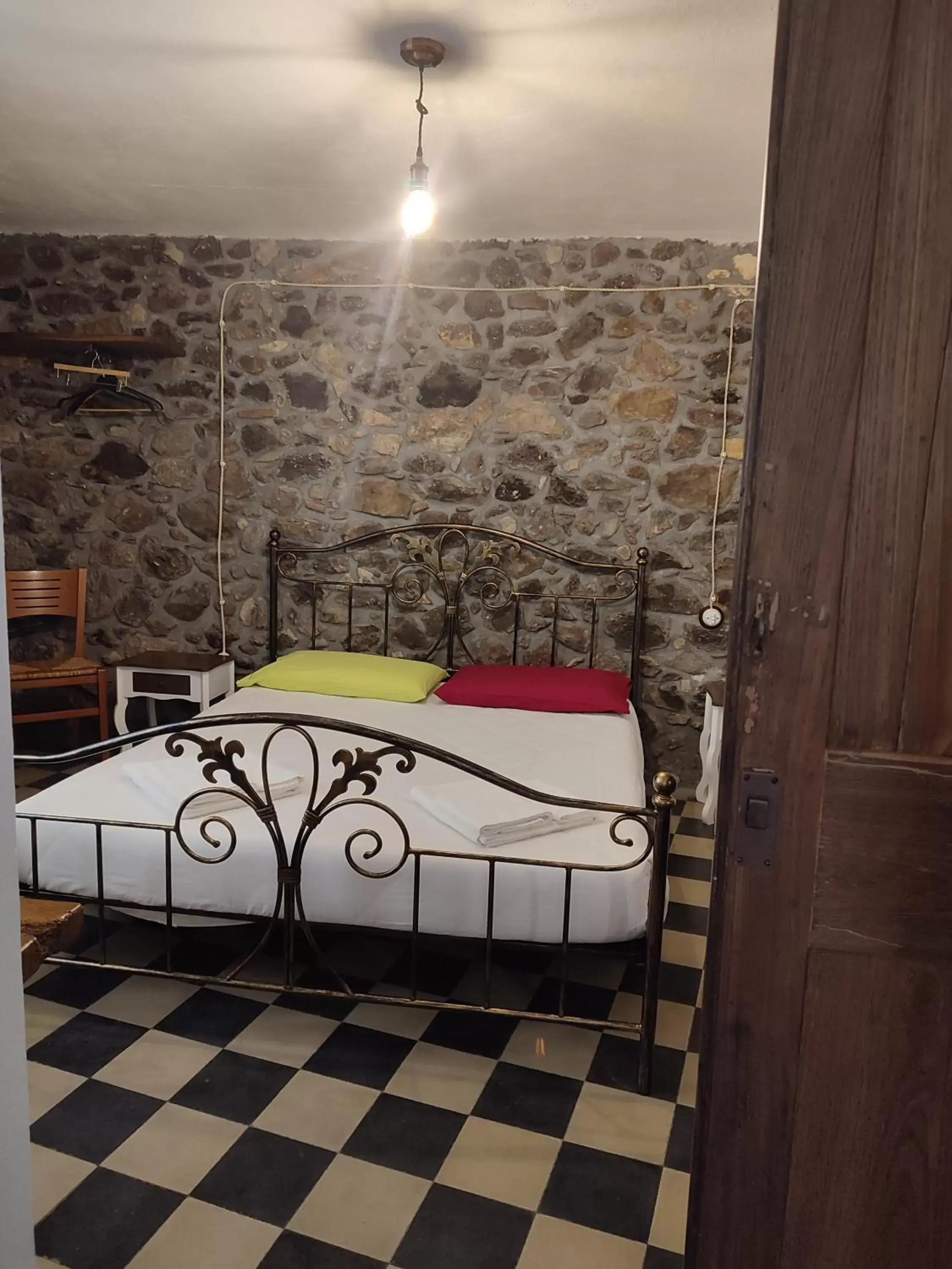 Bed in Deiana