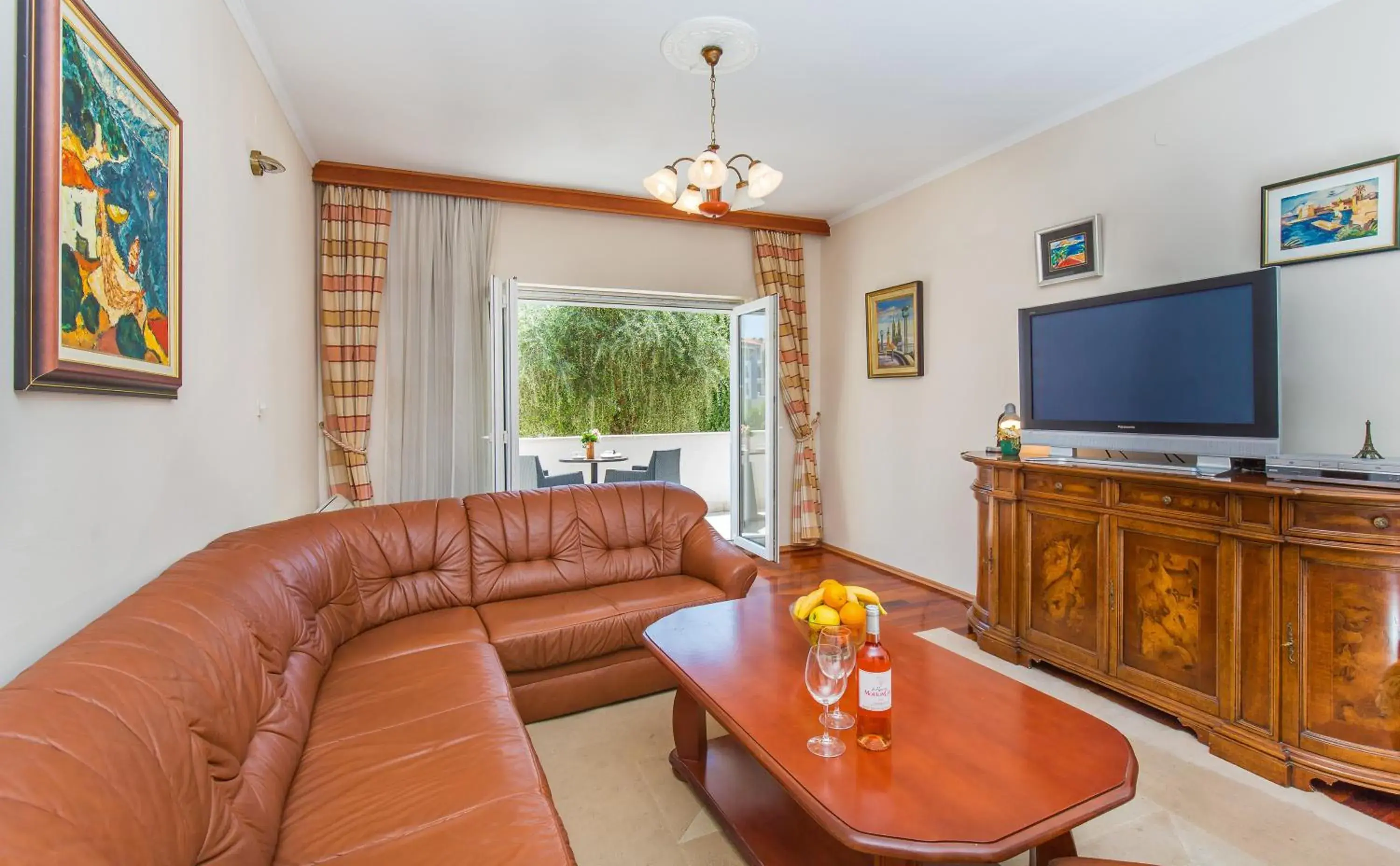 Living room, Lounge/Bar in Hotel Dubrovnik