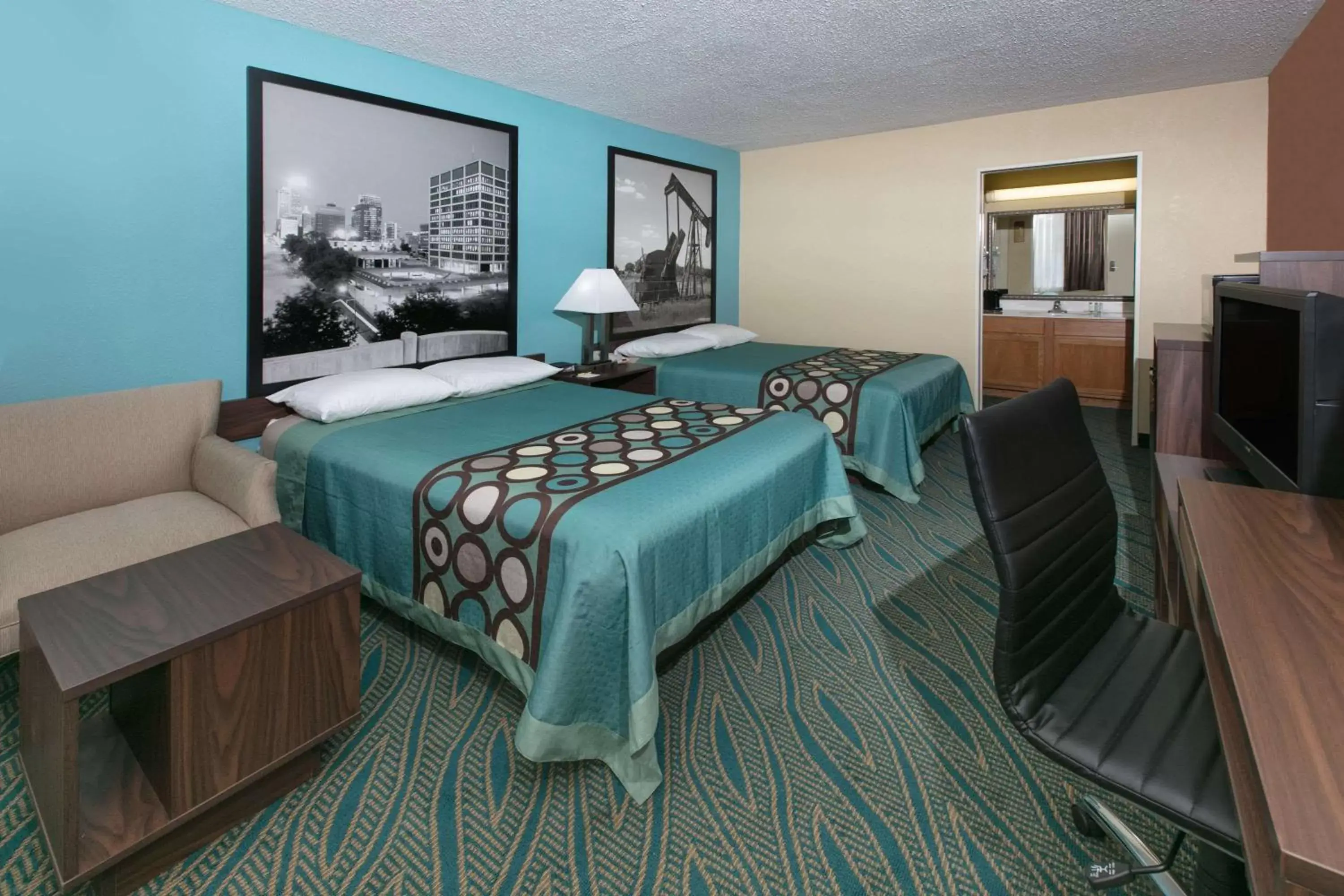 Photo of the whole room, Bed in Super 8 by Wyndham Duncan Photo of the whole room, Bed in Super 8 by Wyndham Duncan