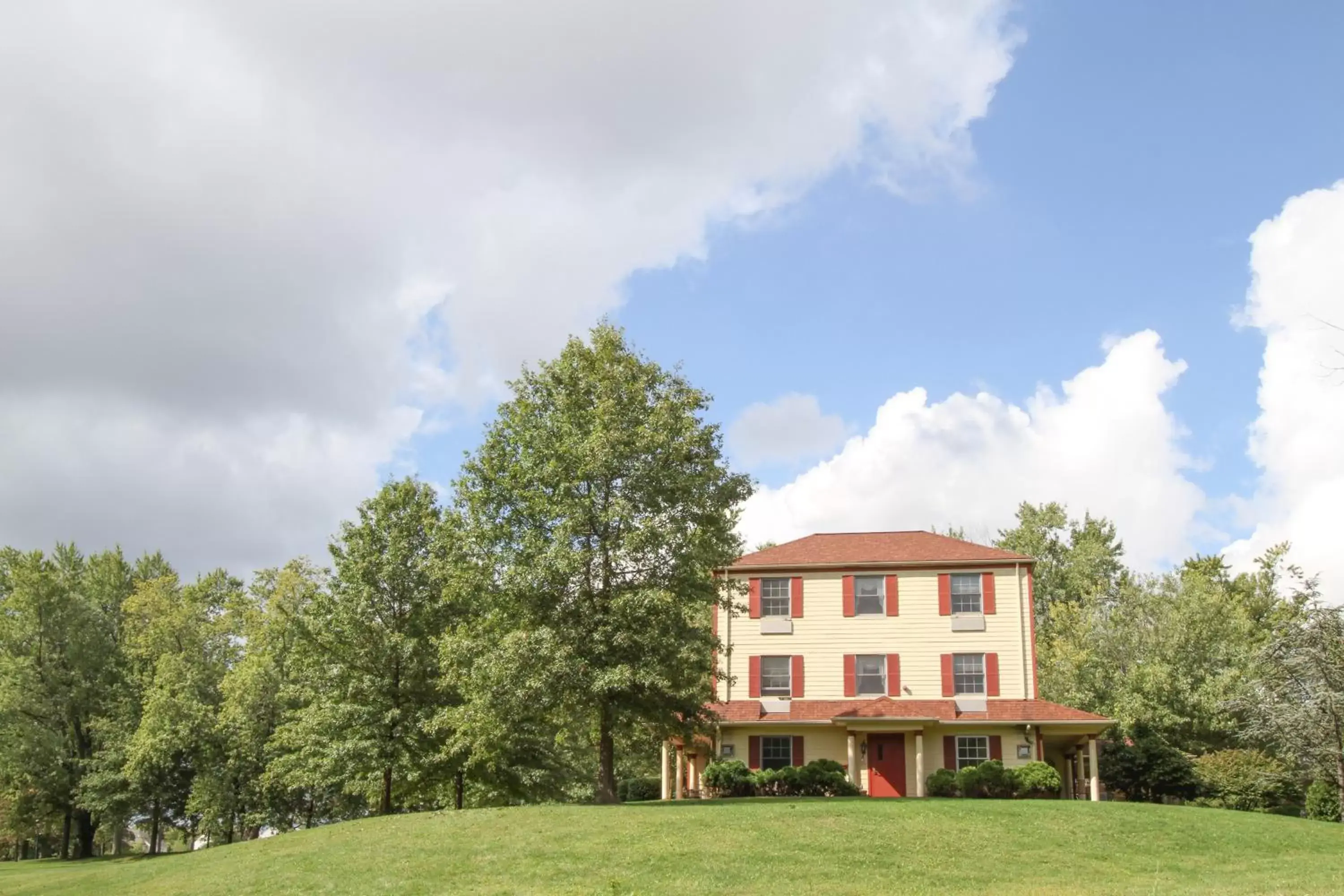 Patio, Property Building in Joseph Ambler Inn