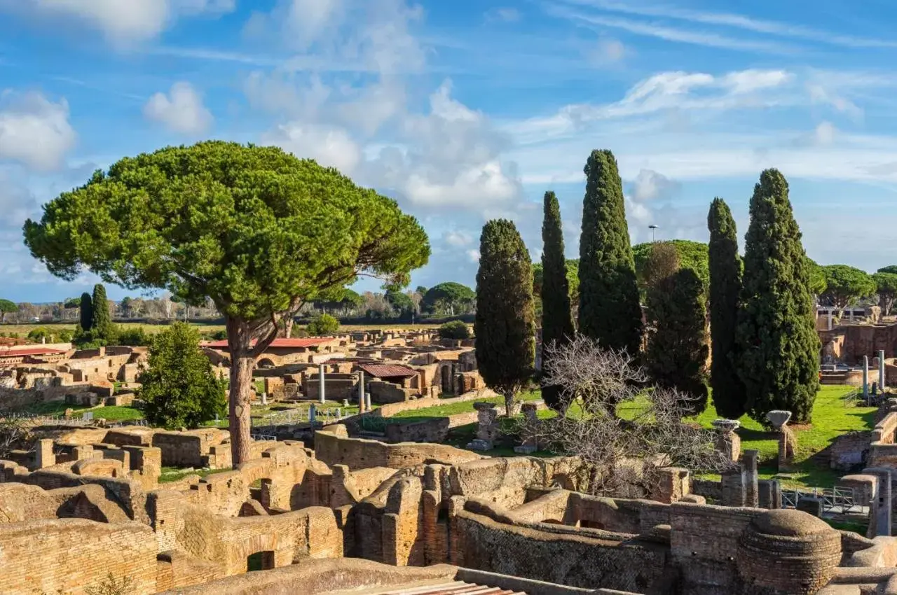 Landmark view in Smy Aran Blu Roma Mare Landmark view in Smy Aran Blu Roma Mare