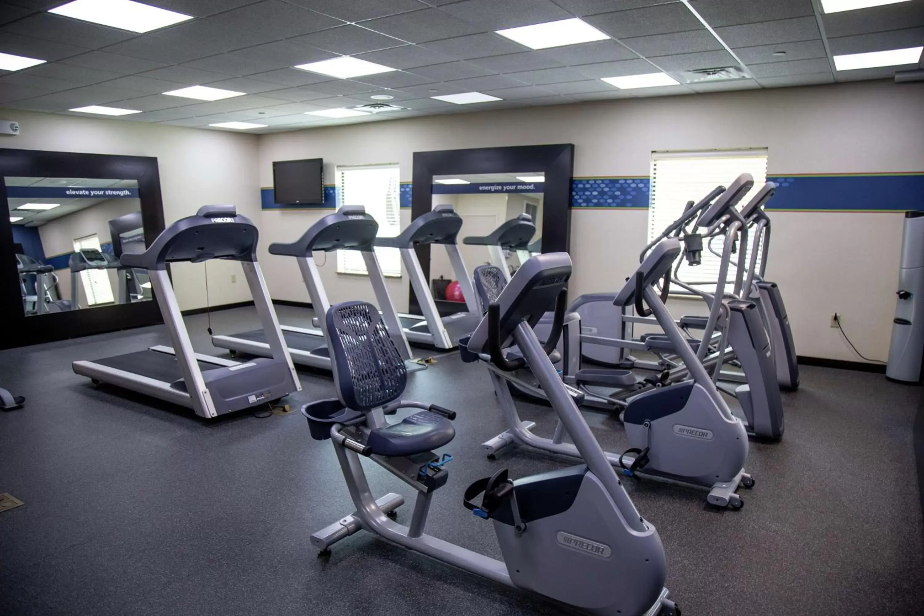 Fitness centre/facilities, Fitness Center/Facilities in Hampton Inn & Suites Sharon