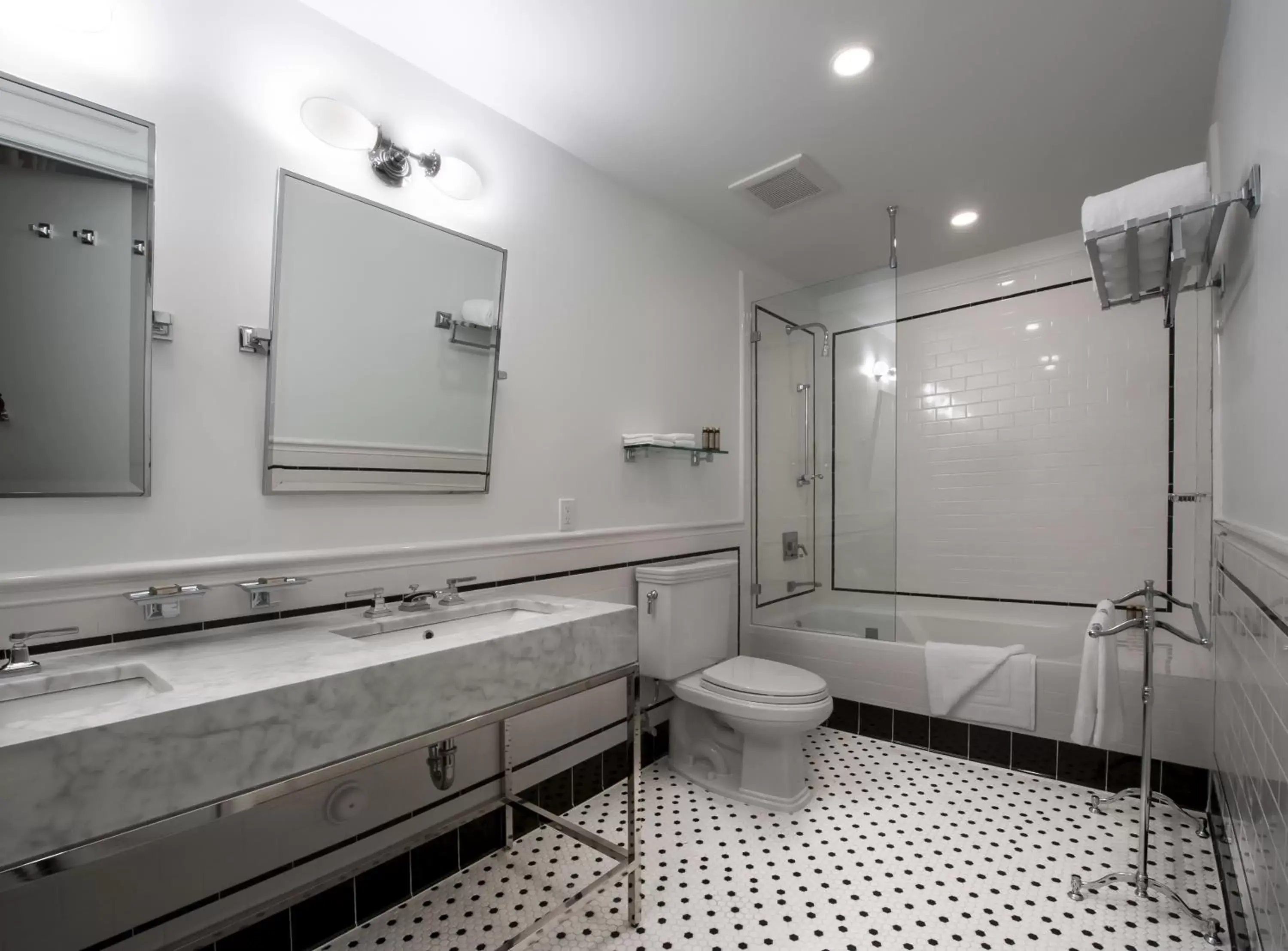 Bathroom in Shepley South Beach Hotel