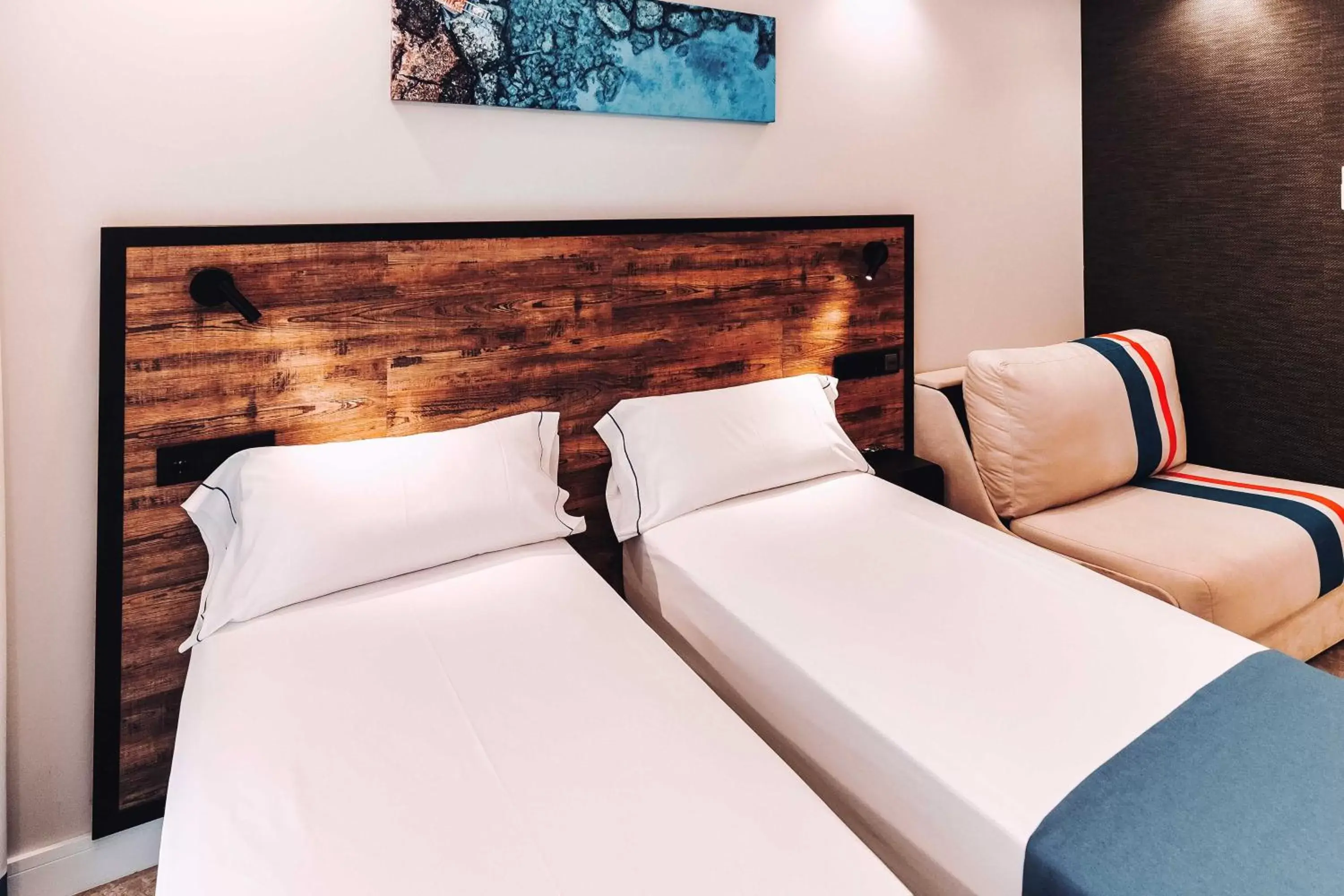 Bedroom, Bed in GBH Hotel-Apartamentos Posidonia