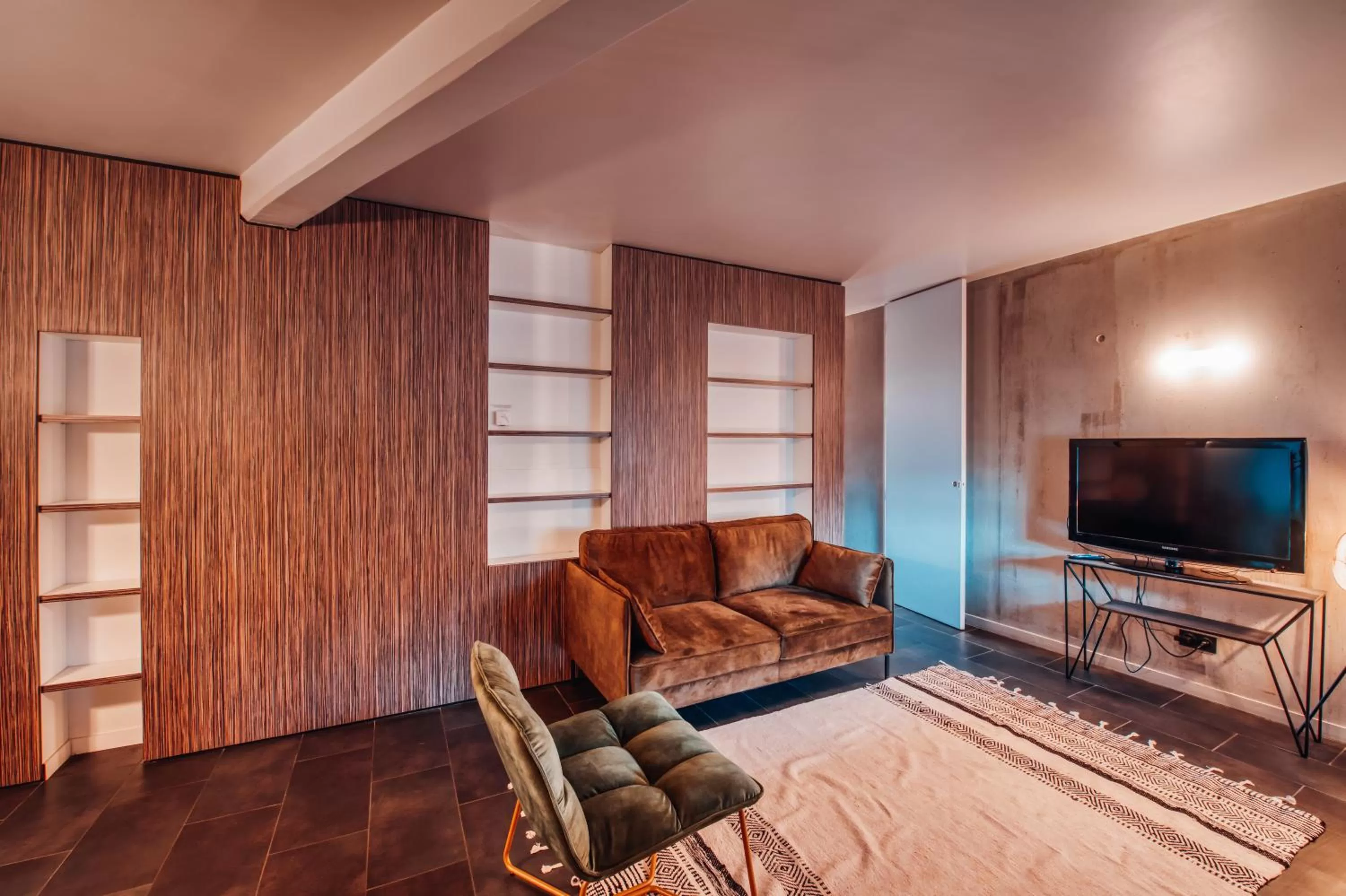 TV and multimedia in COWOOL Cergy