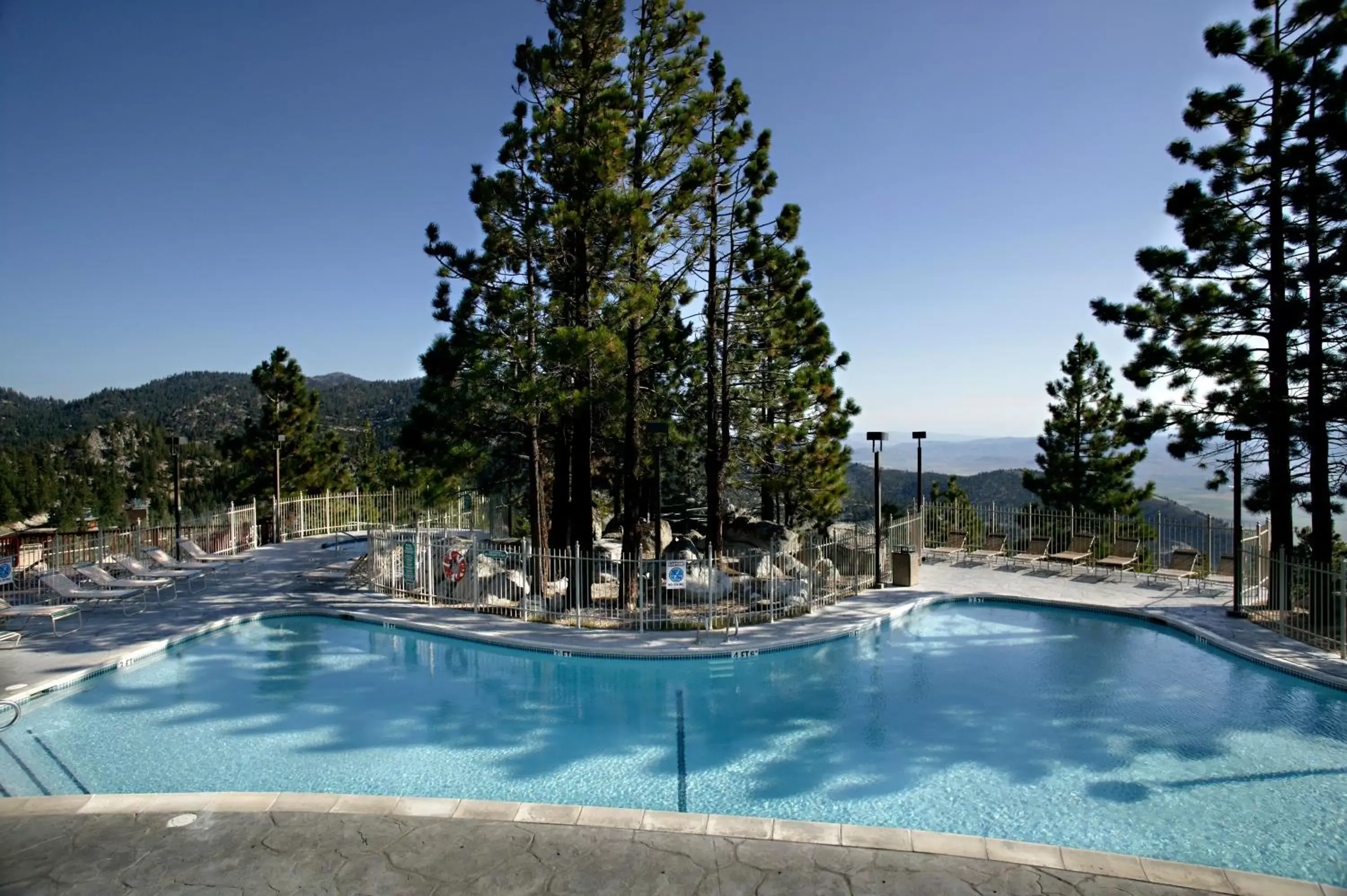 Summer, Swimming Pool in Holiday Inn Club Vacations - Tahoe Ridge Resort, an IHG Hotel