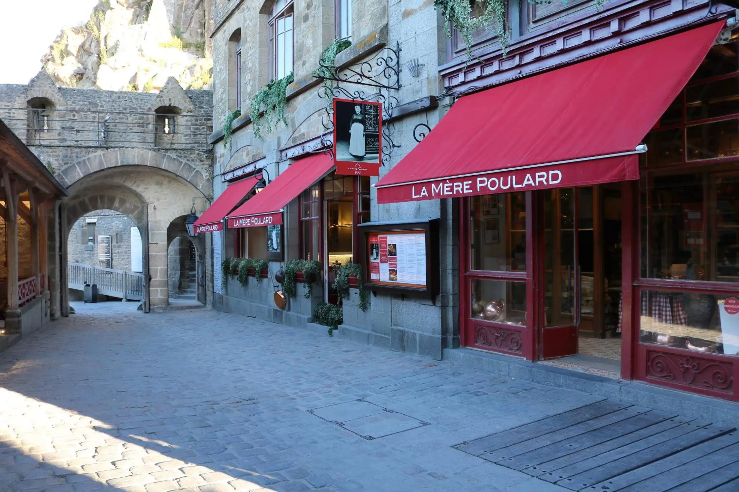 Facade/entrance in La Mère Poulard