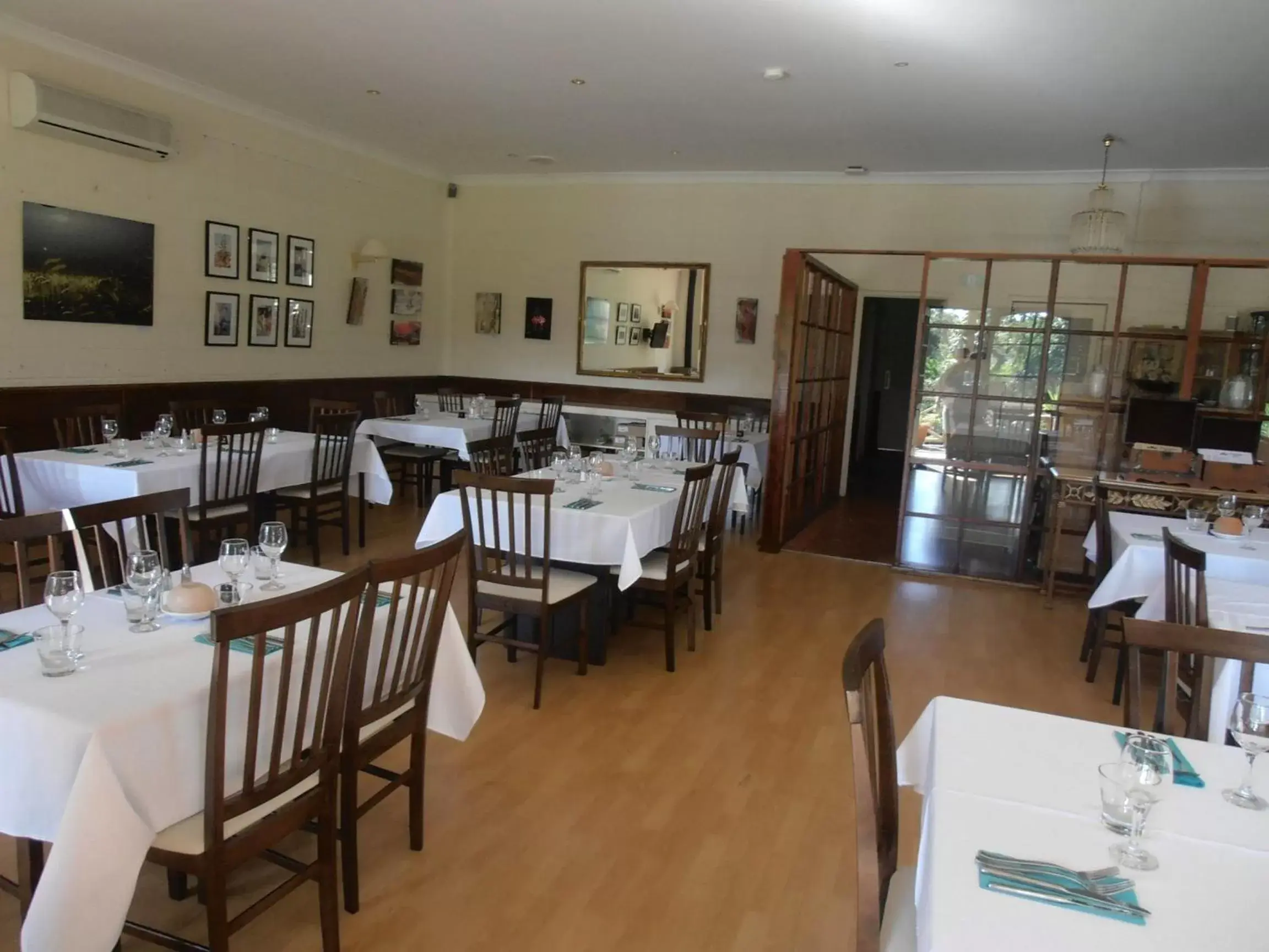 Restaurant/Places to Eat in Picton Valley Motel Australia
